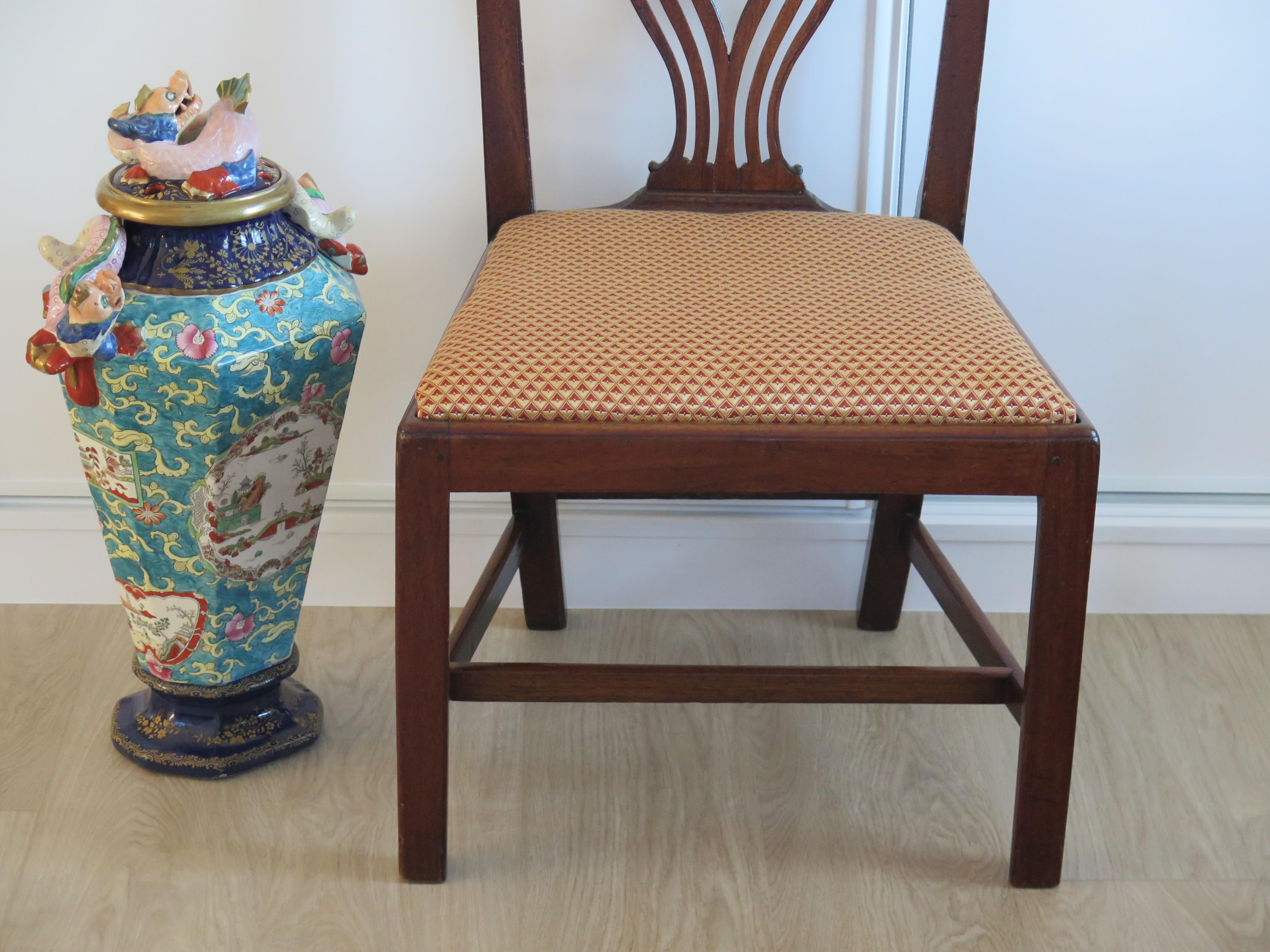 Very Large Masons Ironstone Lidded Alcove Vase with applied dragons, Circa 1825 For Sale 13