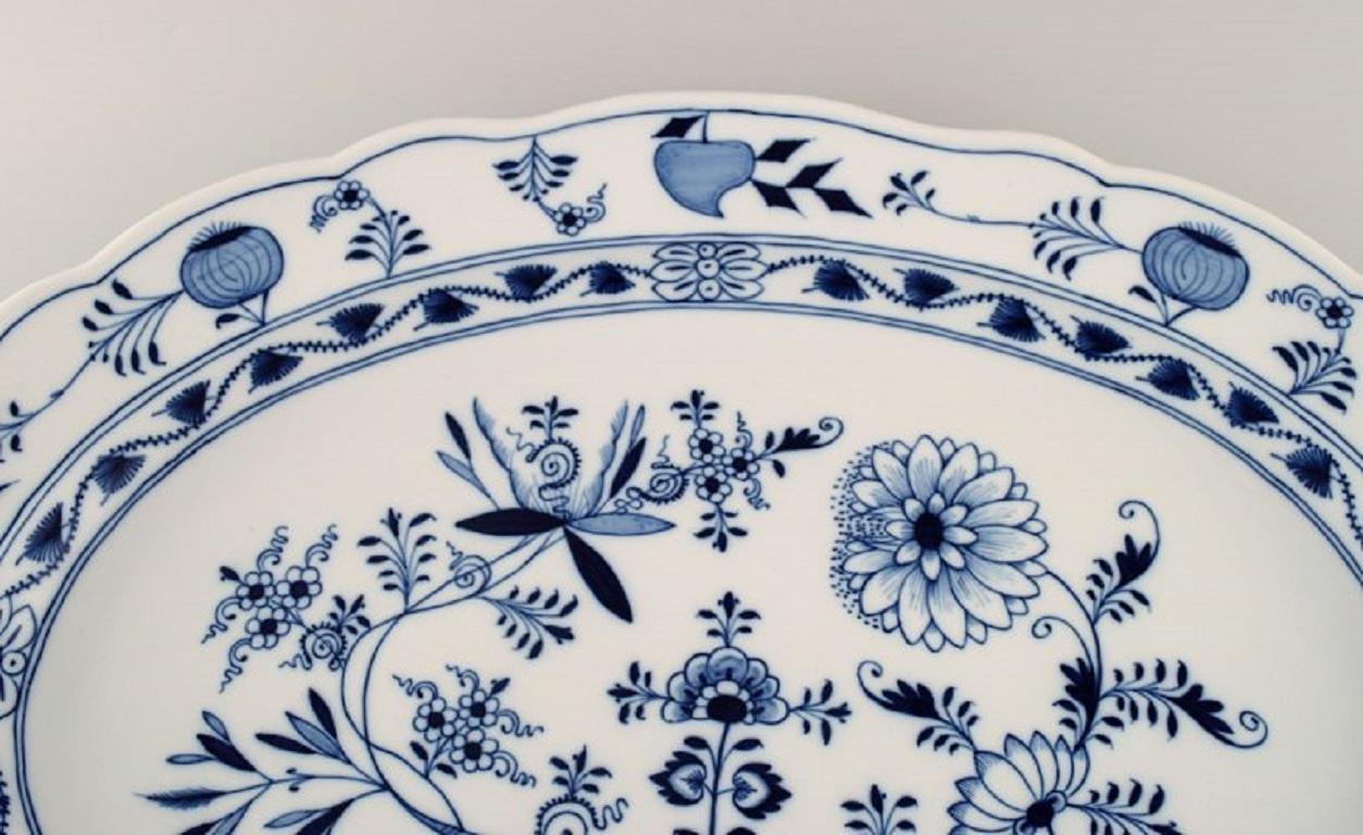 German Very large Meissen Blue Onion serving dish in hand-painted porcelain.