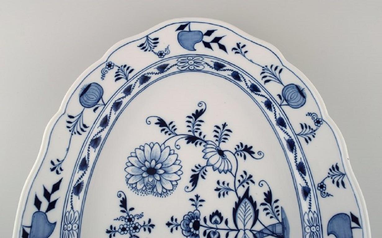 Hand-Painted Very large Meissen Blue Onion serving dish in hand-painted porcelain.
