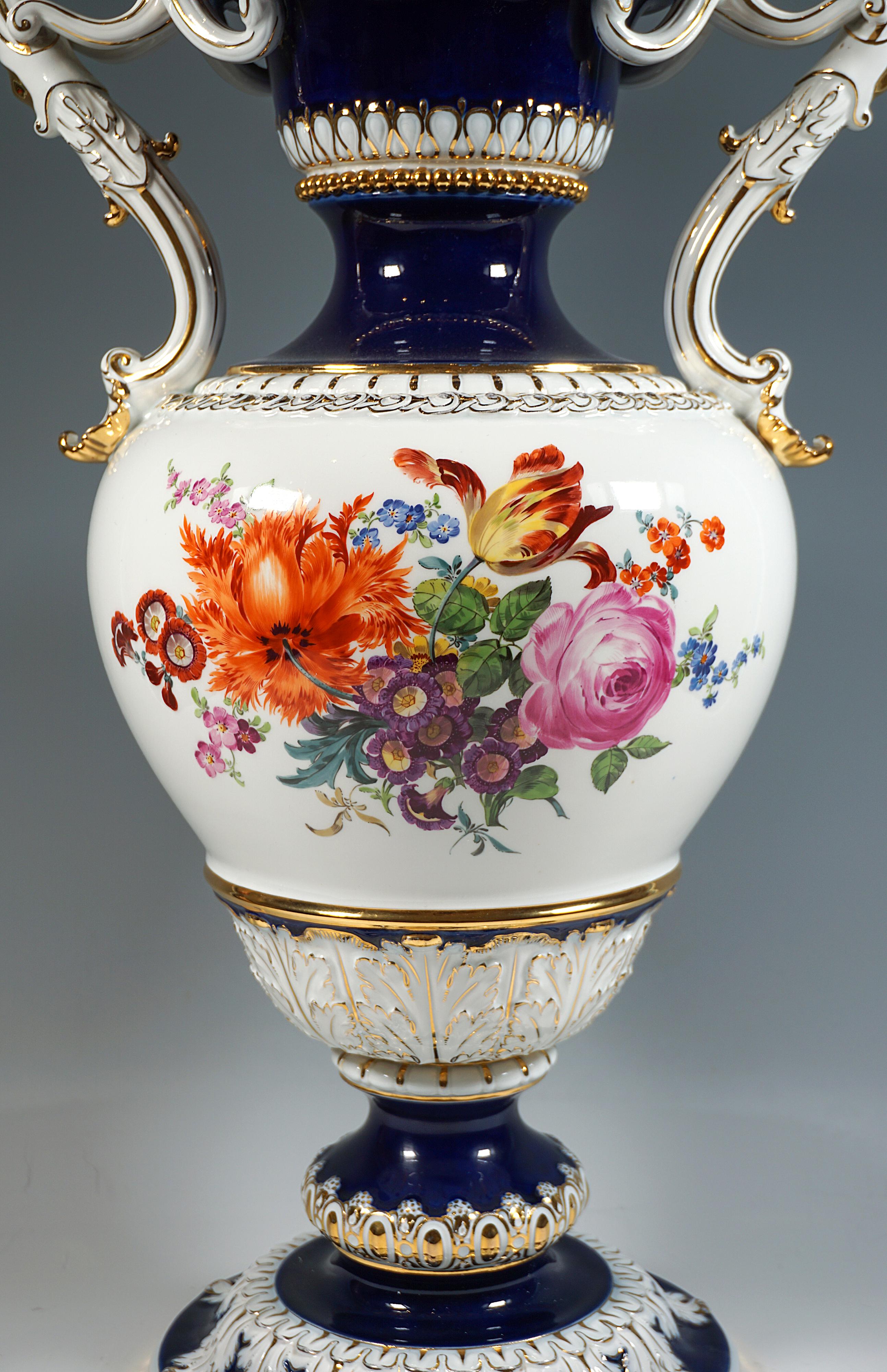 Baroque Very Large Meissen Handle Vase With Bouquet Paintings & Gold, by Leuteritz, 20th For Sale