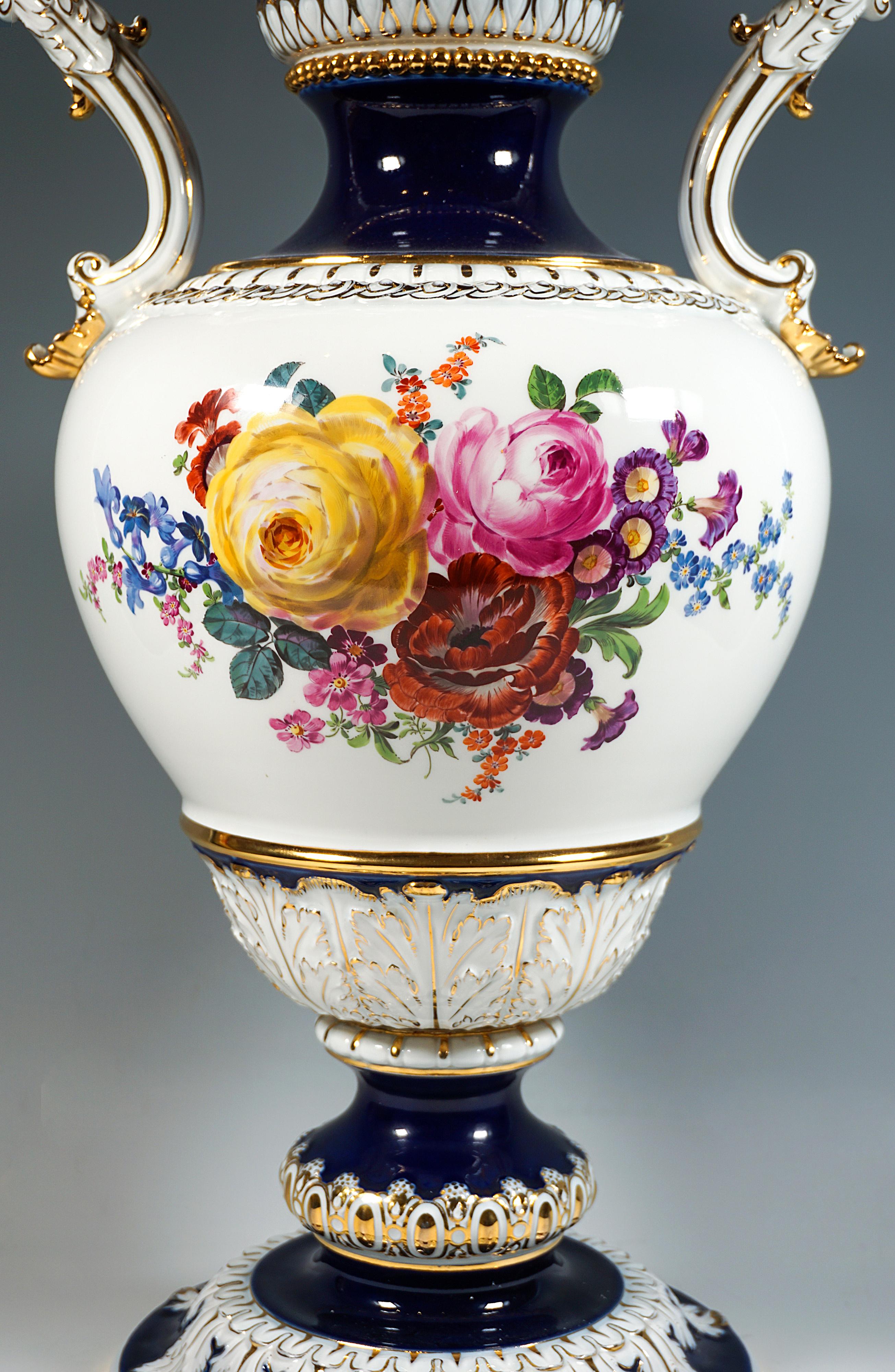German Very Large Meissen Handle Vase With Bouquet Paintings & Gold, by Leuteritz, 20th For Sale
