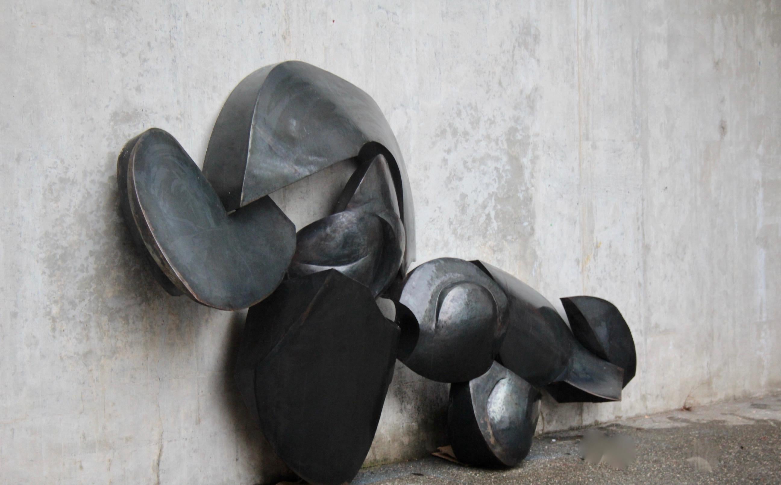 scultura in metallo di grandi dimensioni di Manuel Torres in vendita 4