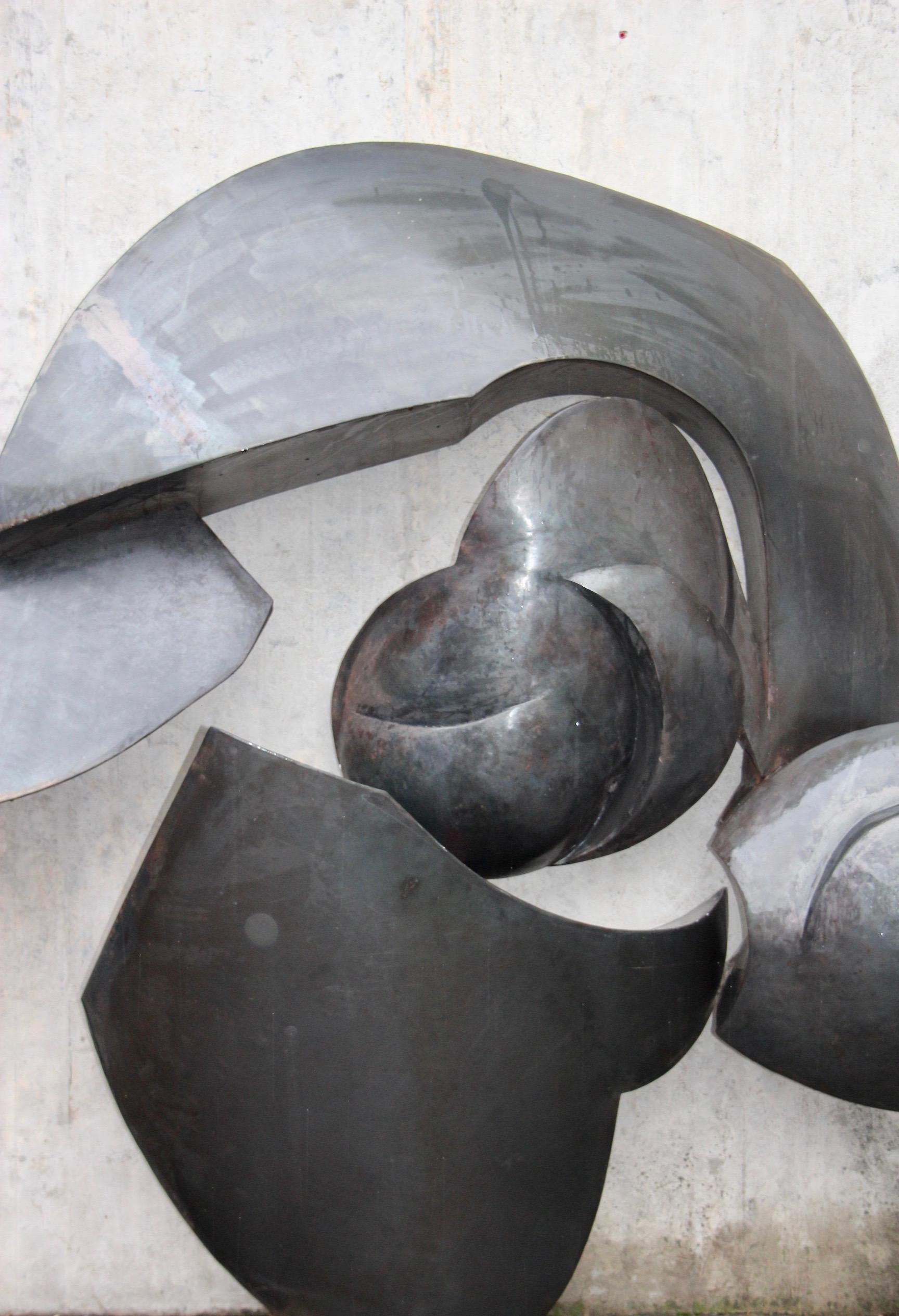 scultura in metallo di grandi dimensioni di Manuel Torres in vendita 5