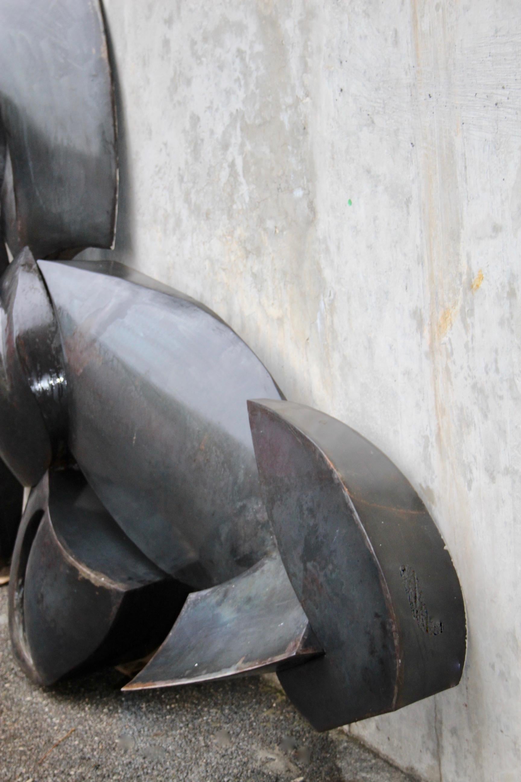 scultura in metallo di grandi dimensioni di Manuel Torres in vendita 6