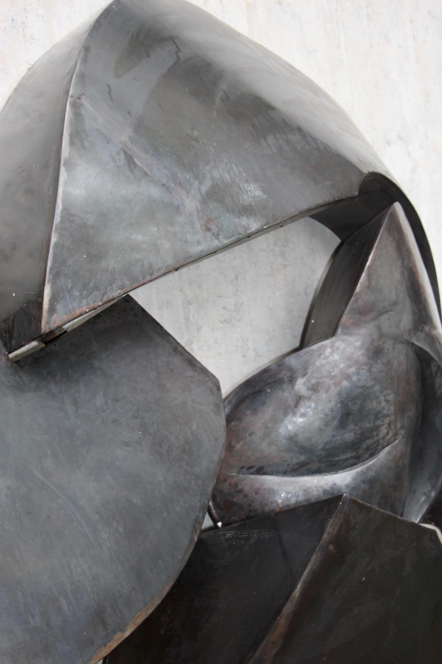 scultura in metallo di grandi dimensioni di Manuel Torres in vendita 10