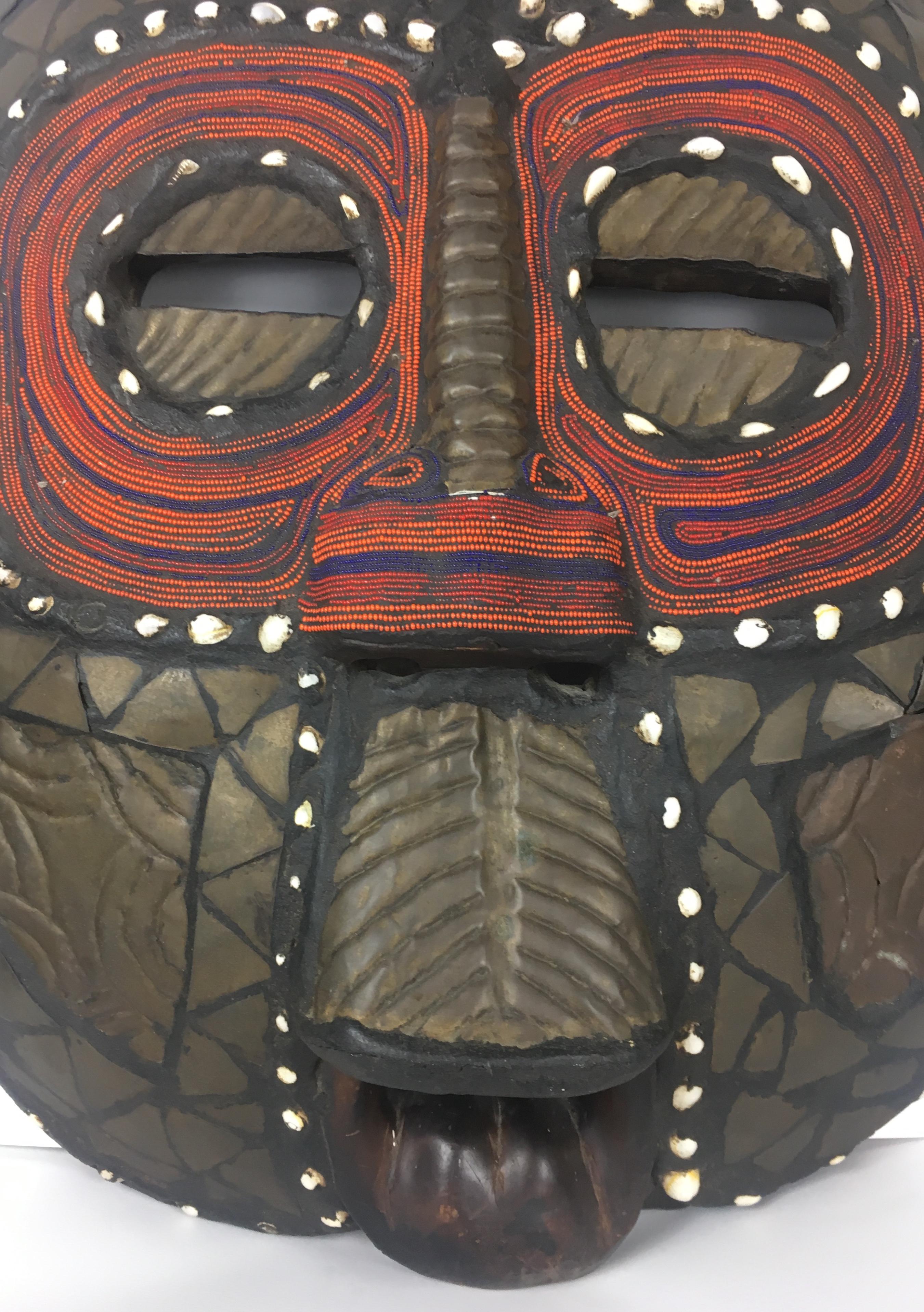 round african mask