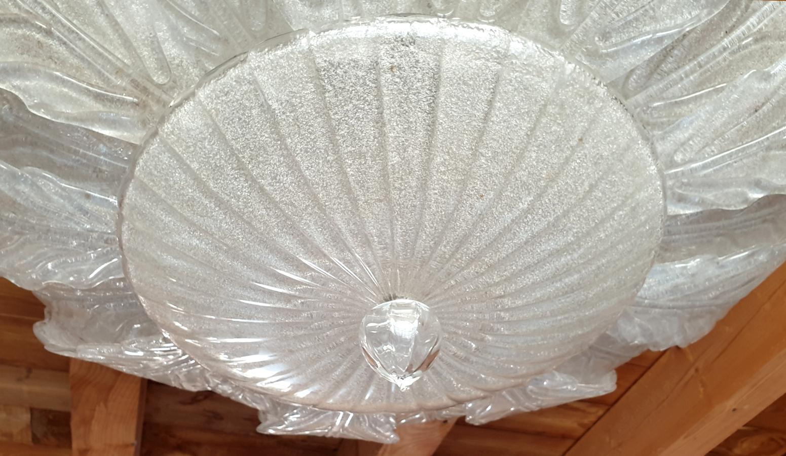 Very Large Midcentury Leaf Murano Glass Flush Mount by Barovier, Italy, 1970s In Excellent Condition In Dallas, TX