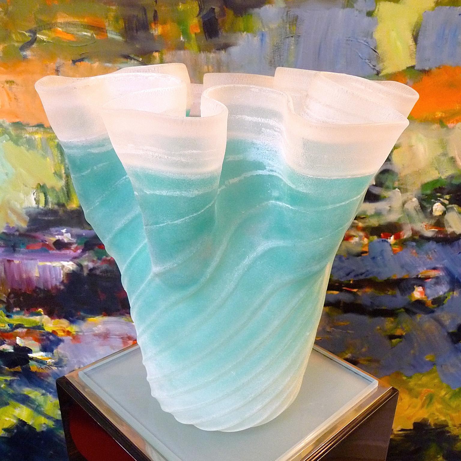 Italiano Vaso di Murano Cenedese Scavo Cartoccio molto grande della metà del secolo scorso in vendita