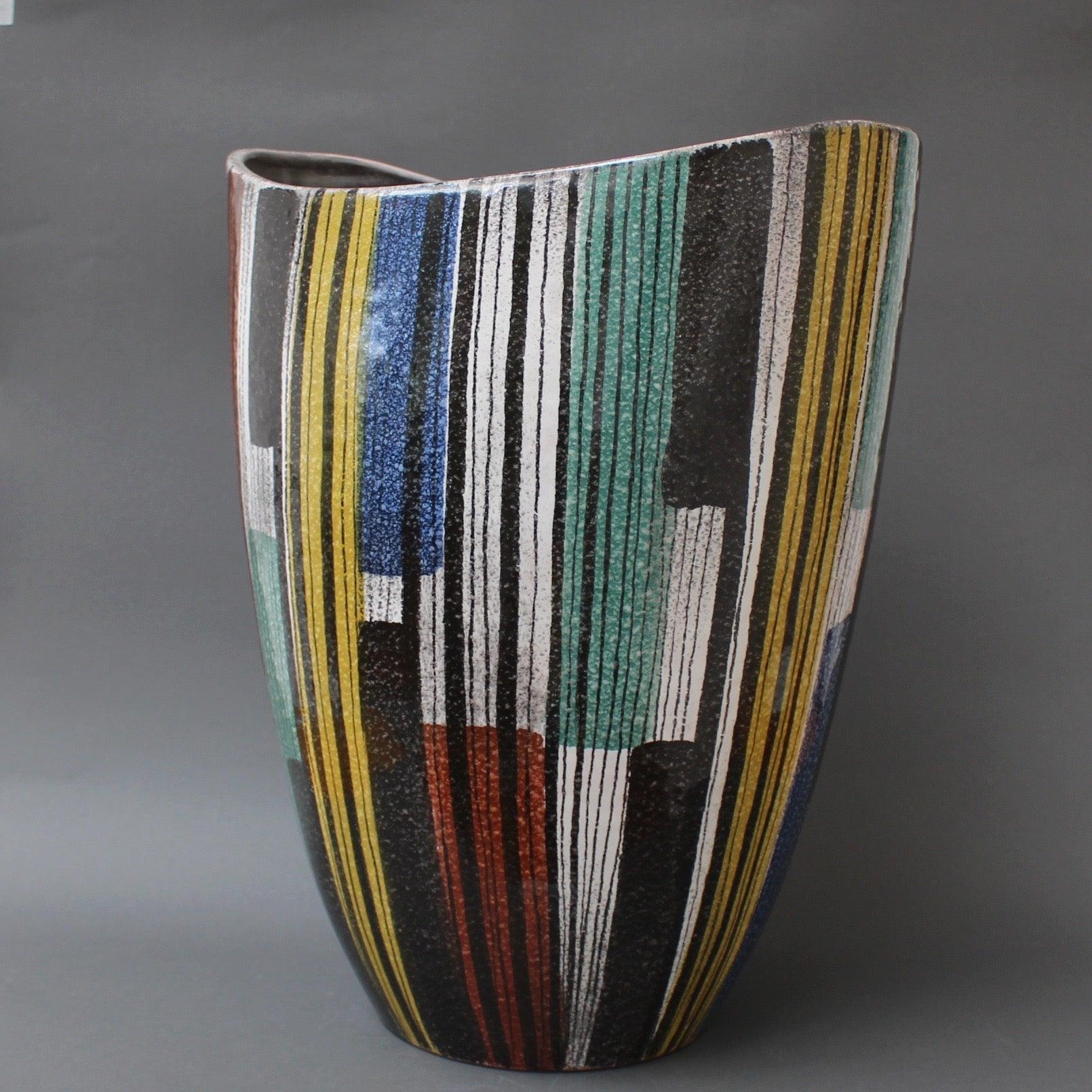 Très grand vase en céramique italien du milieu du siècle, vers 1950 en vente 4