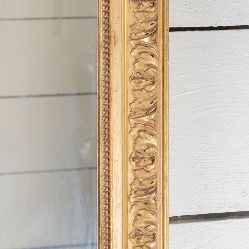 Bois Très grand miroir avec motifs floraux et petit fronton H. 204 cm - L. 130 cm en vente