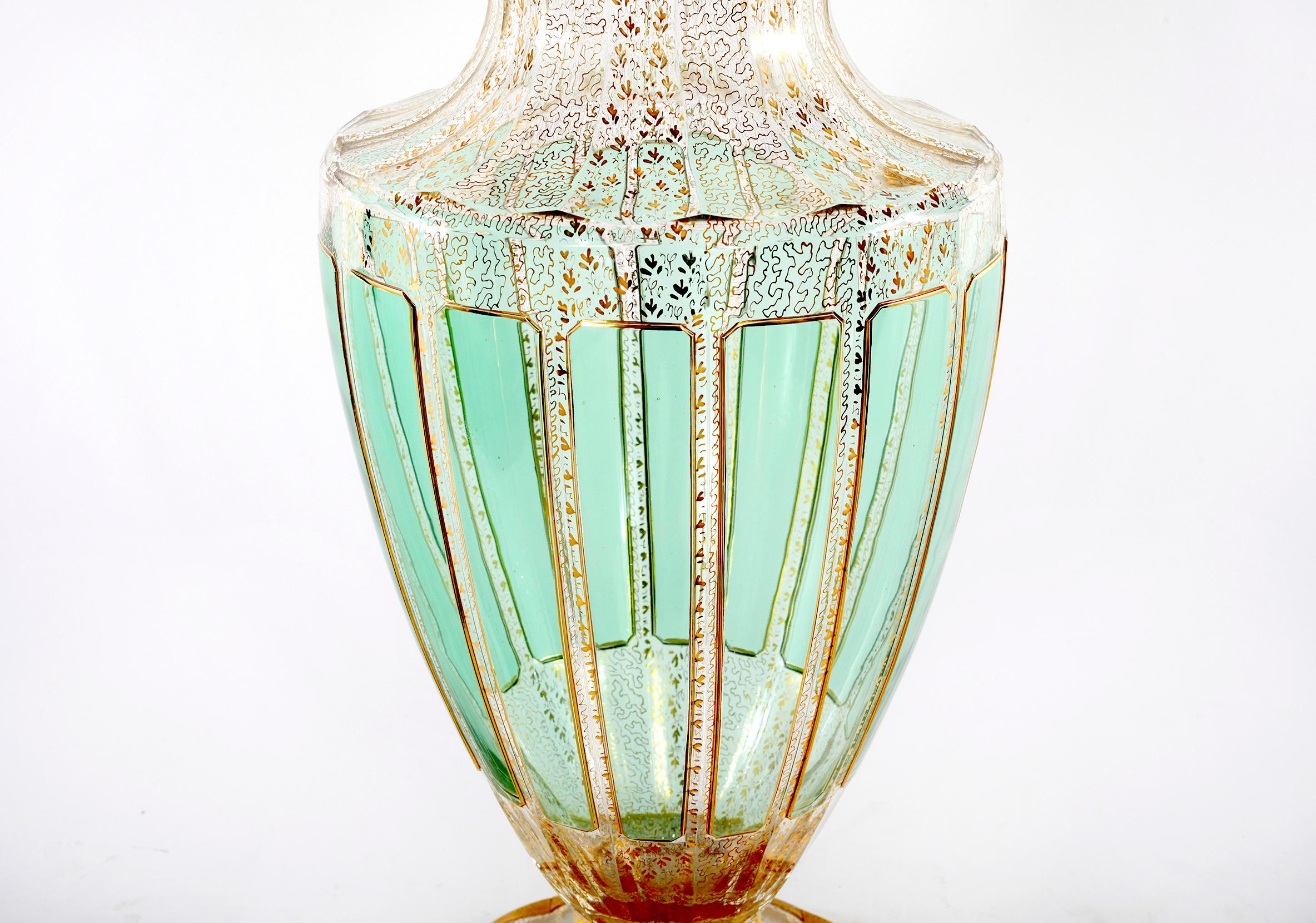 Sehr große Moser Glas Dekorative Vase / Pieces (Farbe) im Angebot