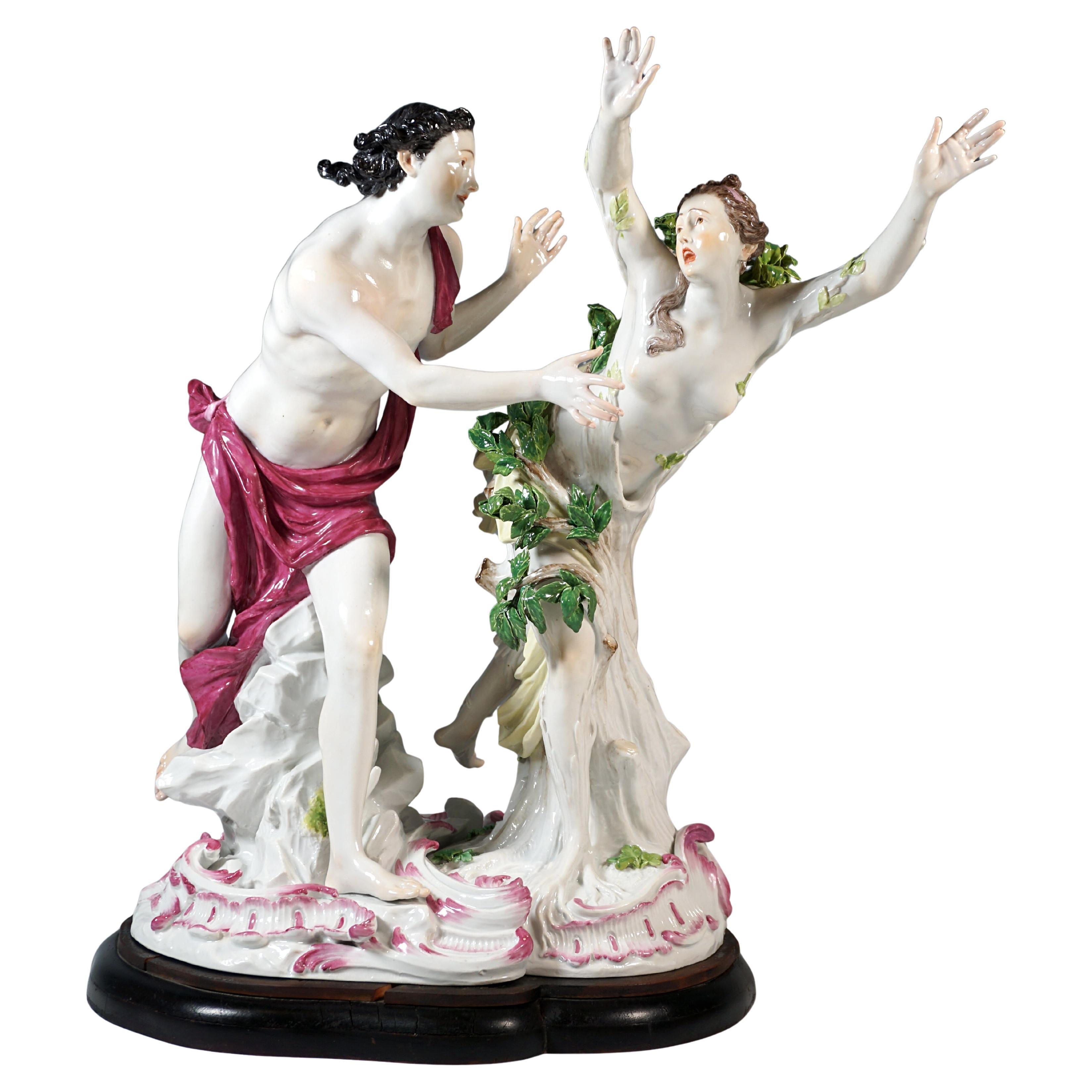Très grand groupe mythologique de Meissen 'Apollo & Daphne' par J.J. Kaendler, C.I.C. 1860 en vente