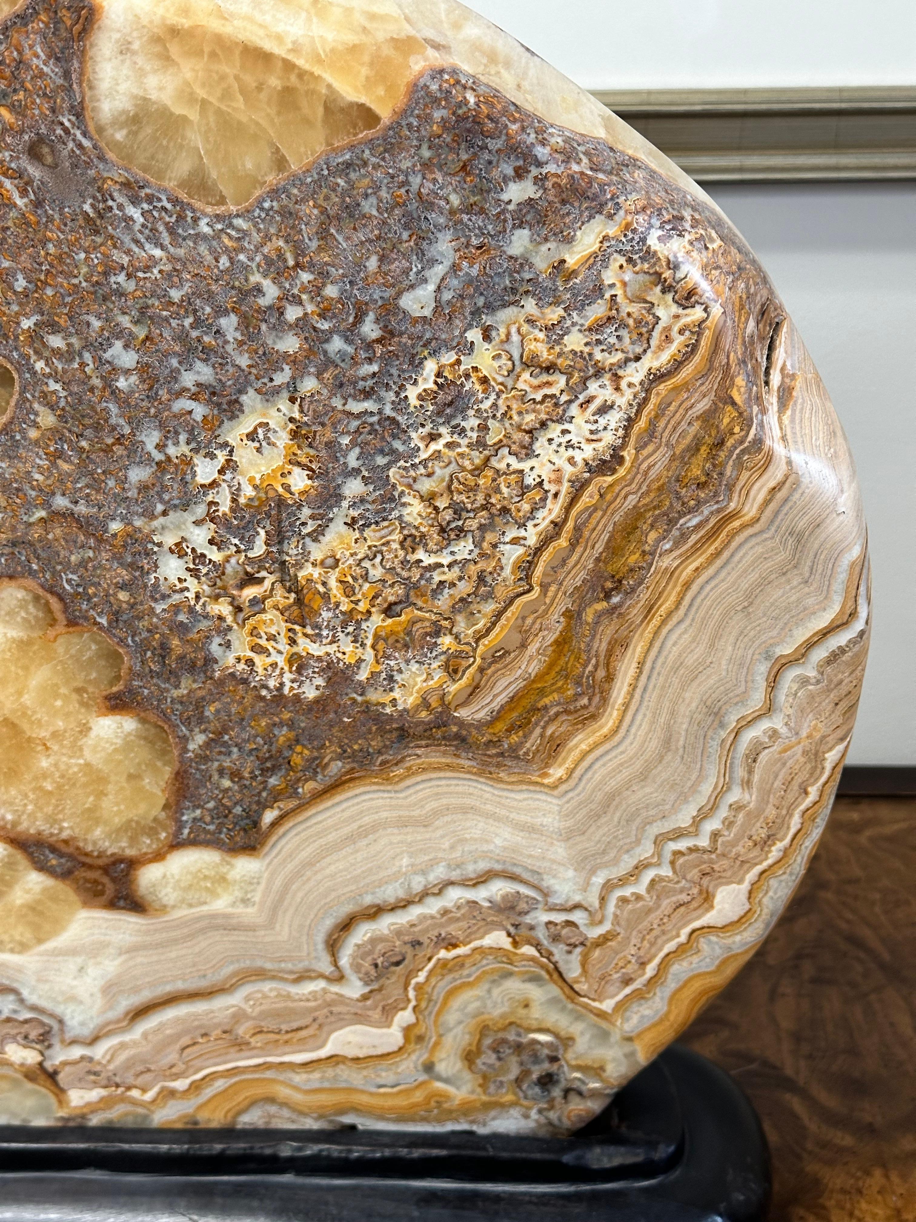 Very Large Natural Onyx Stone Sculpture on Carved Wooden Base  For Sale 4