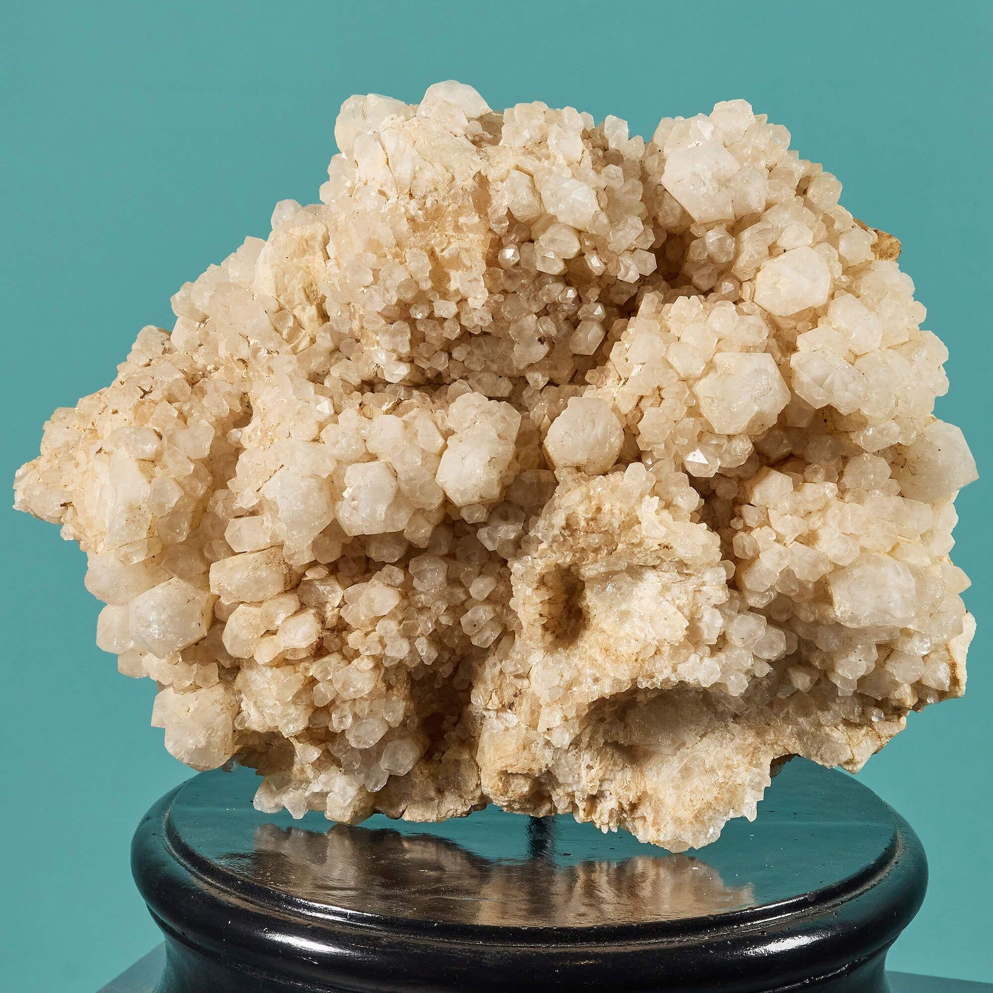 Very Large Natural Quartz Specimen In Fair Condition For Sale In Wormelow, Herefordshire