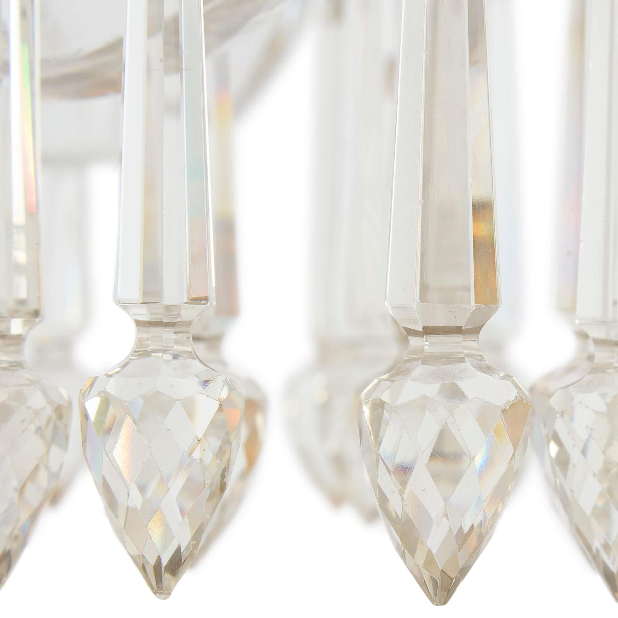 Métal Très grande paire d'anciens candélabres anglais en métal doré et cristal taillé Osler en vente