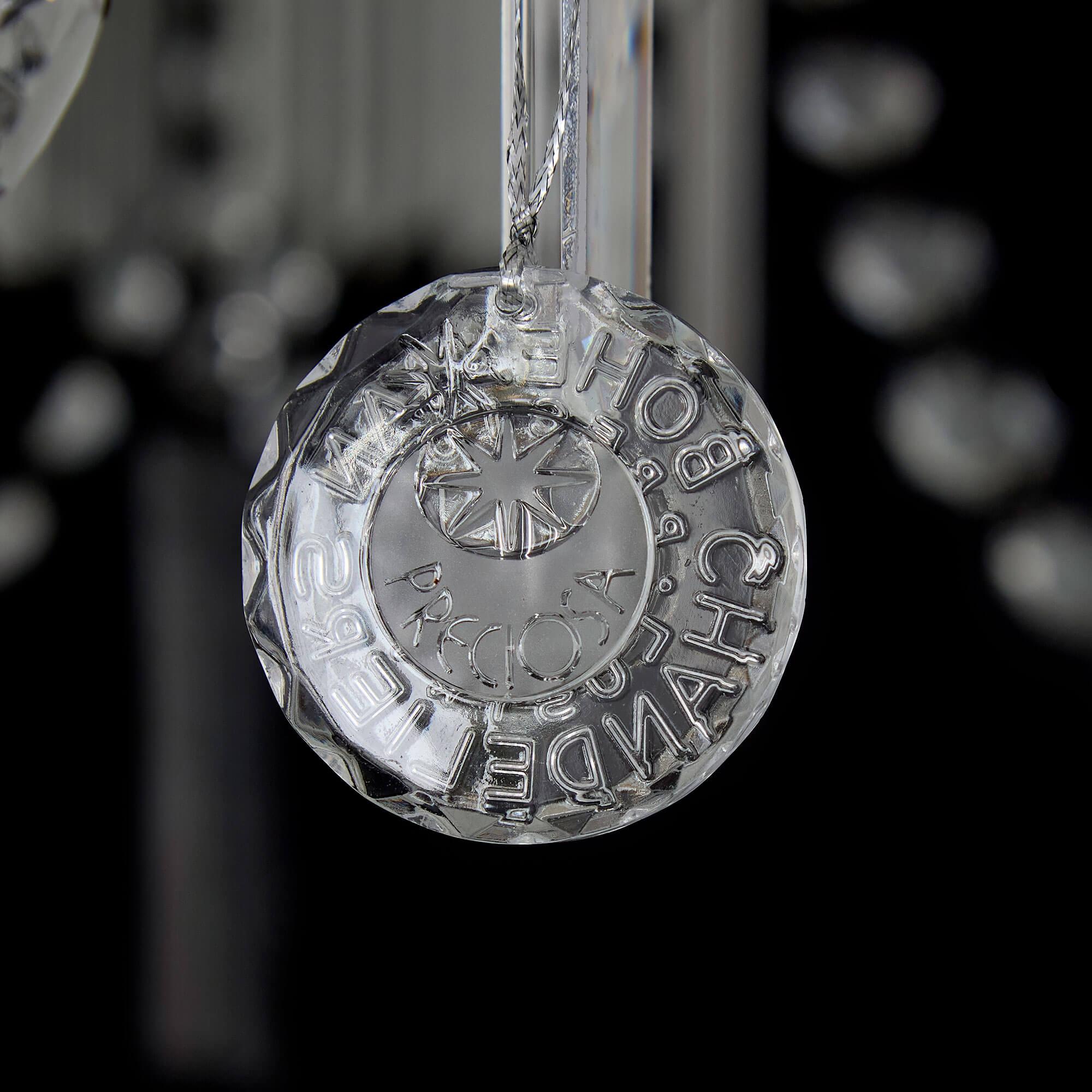 Coppia molto grande di candelabri in vetro smerigliato tagliato di Boemia e marmo chiaro bianco in vendita 3