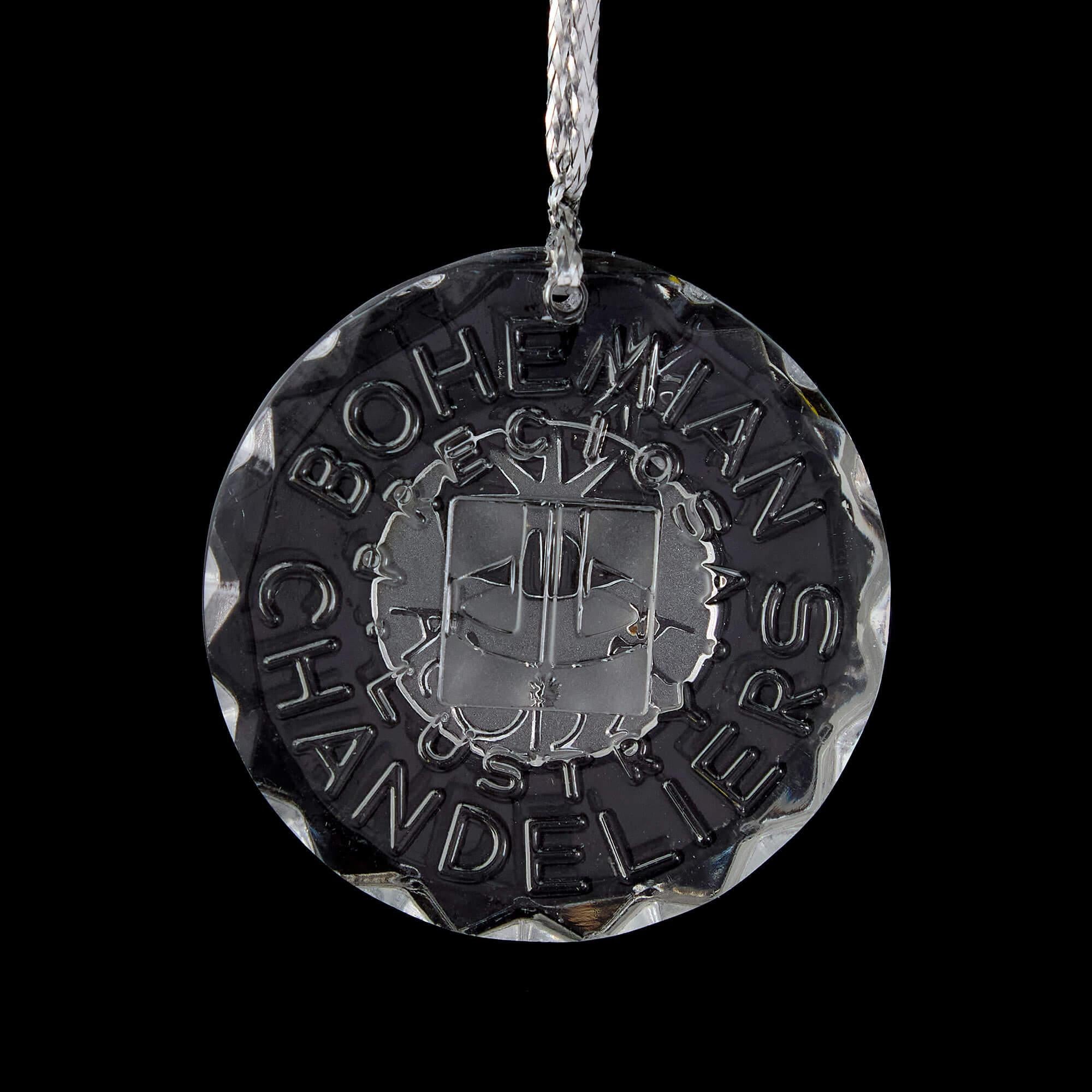 Coppia molto grande di candelabri in vetro smerigliato tagliato di Boemia e marmo chiaro bianco in vendita 4