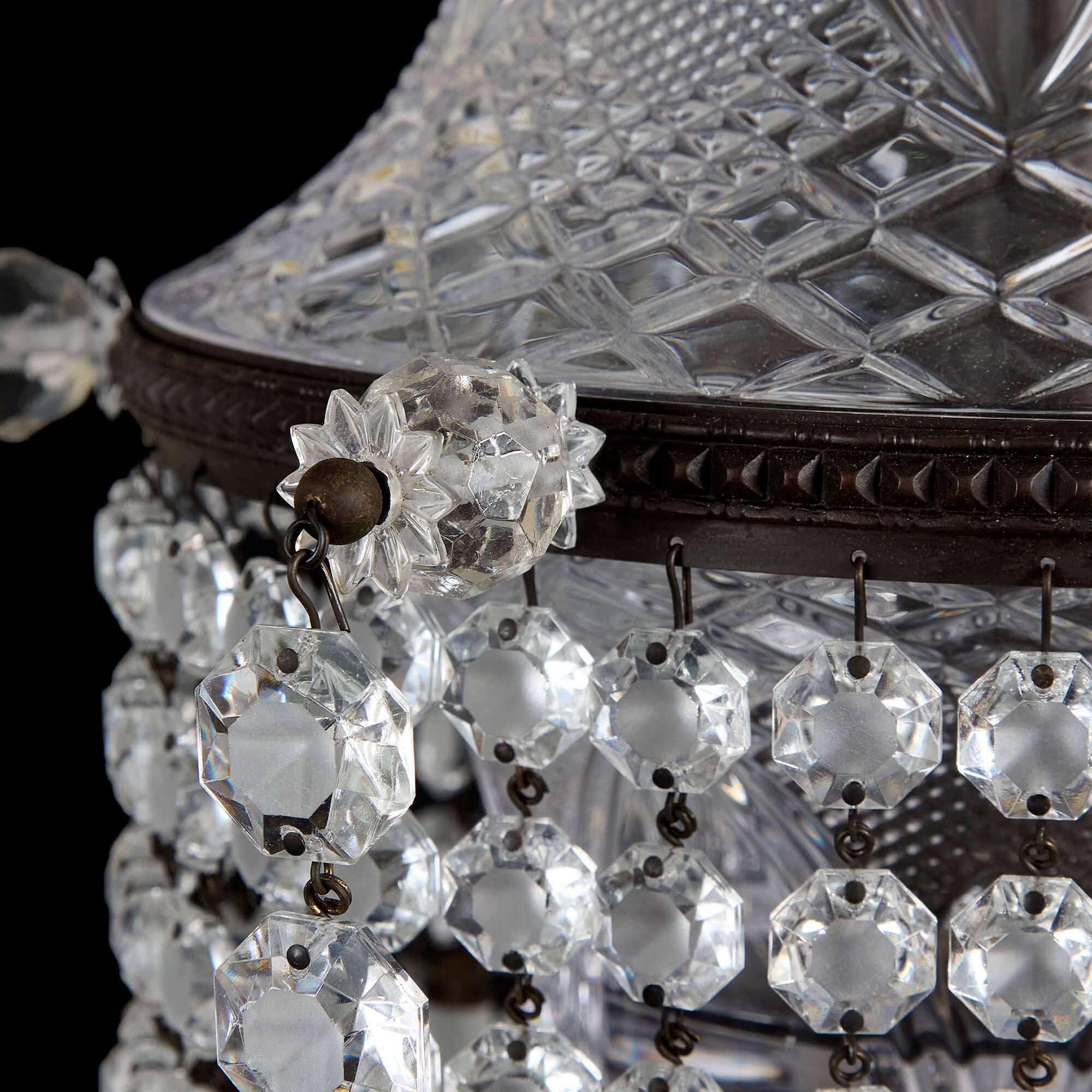 Metallo Coppia molto grande di candelabri in vetro smerigliato tagliato di Boemia e marmo chiaro bianco in vendita