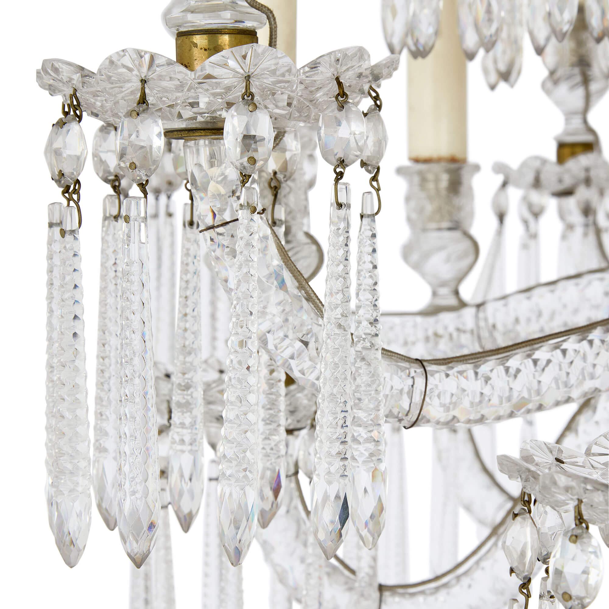 Francese Coppia molto grande di candelabri da terra in cristallo francese Baccarat in vendita