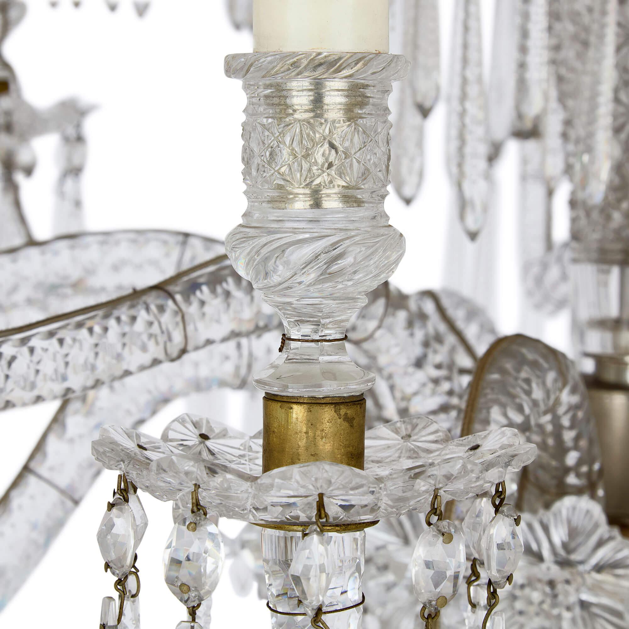 Cristallo Coppia molto grande di candelabri da terra in cristallo francese Baccarat in vendita