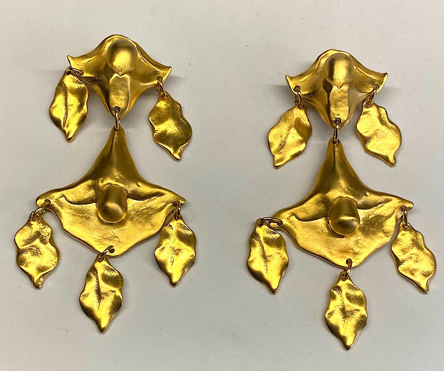 Very Large Pair of 1980s Abstract Pendant Earrings attr. to Clara Studio, NY 4