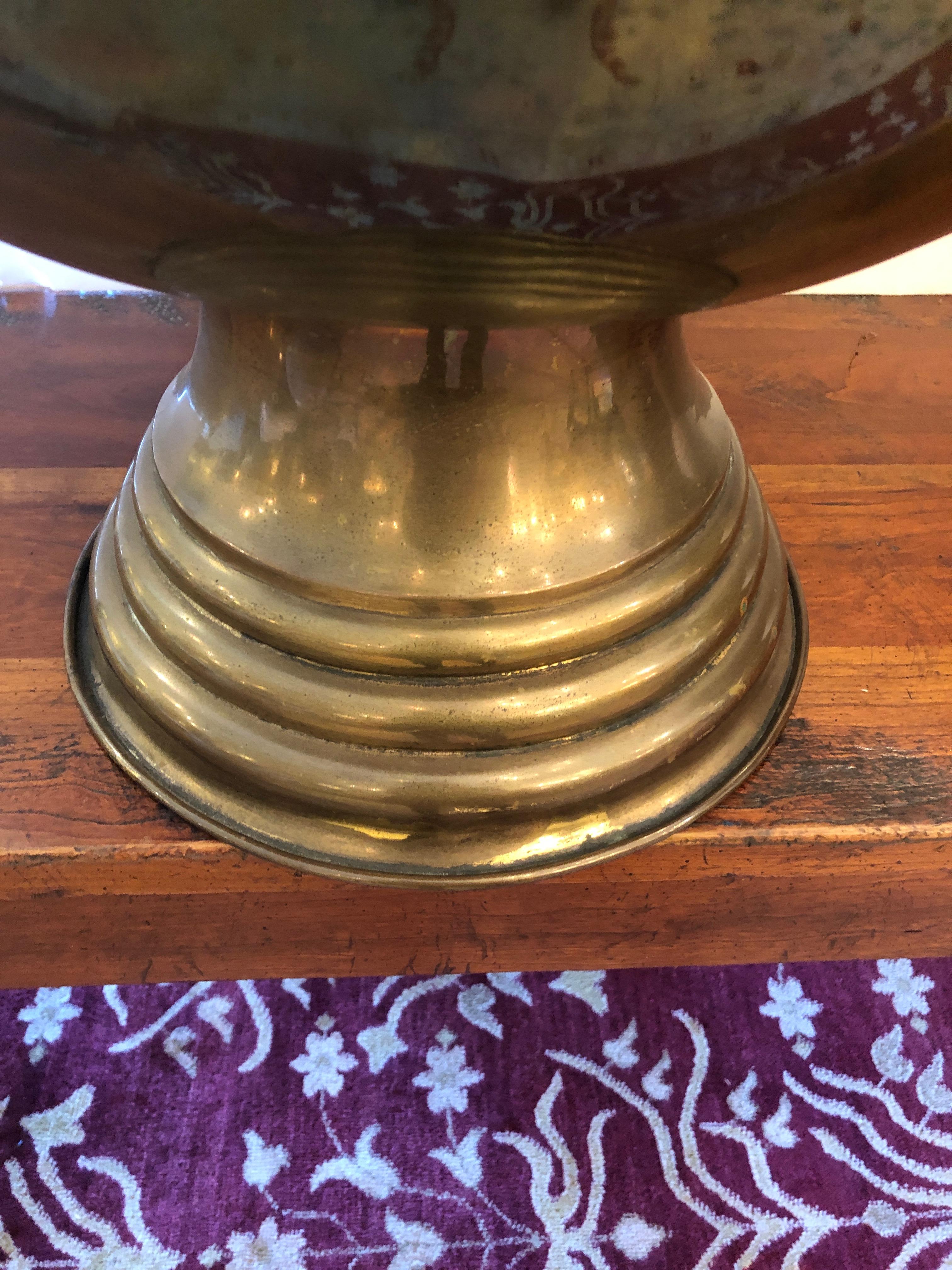 Very Large Pair of 19th Century French Brass Planters Urns or Centerpieces 2