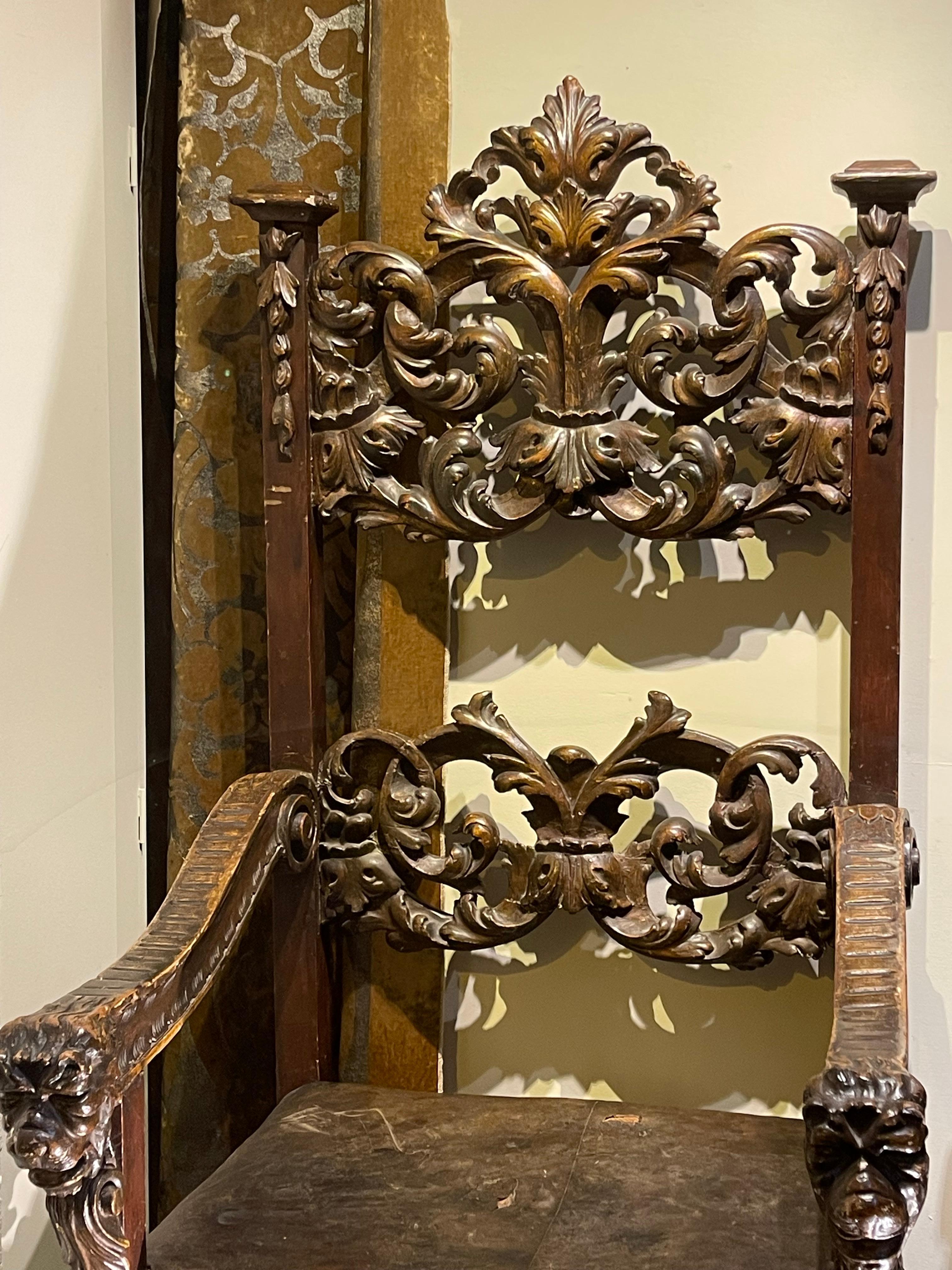Baroque Very large pair of armchairs, Italy, Tuscany, 17th c. For Sale