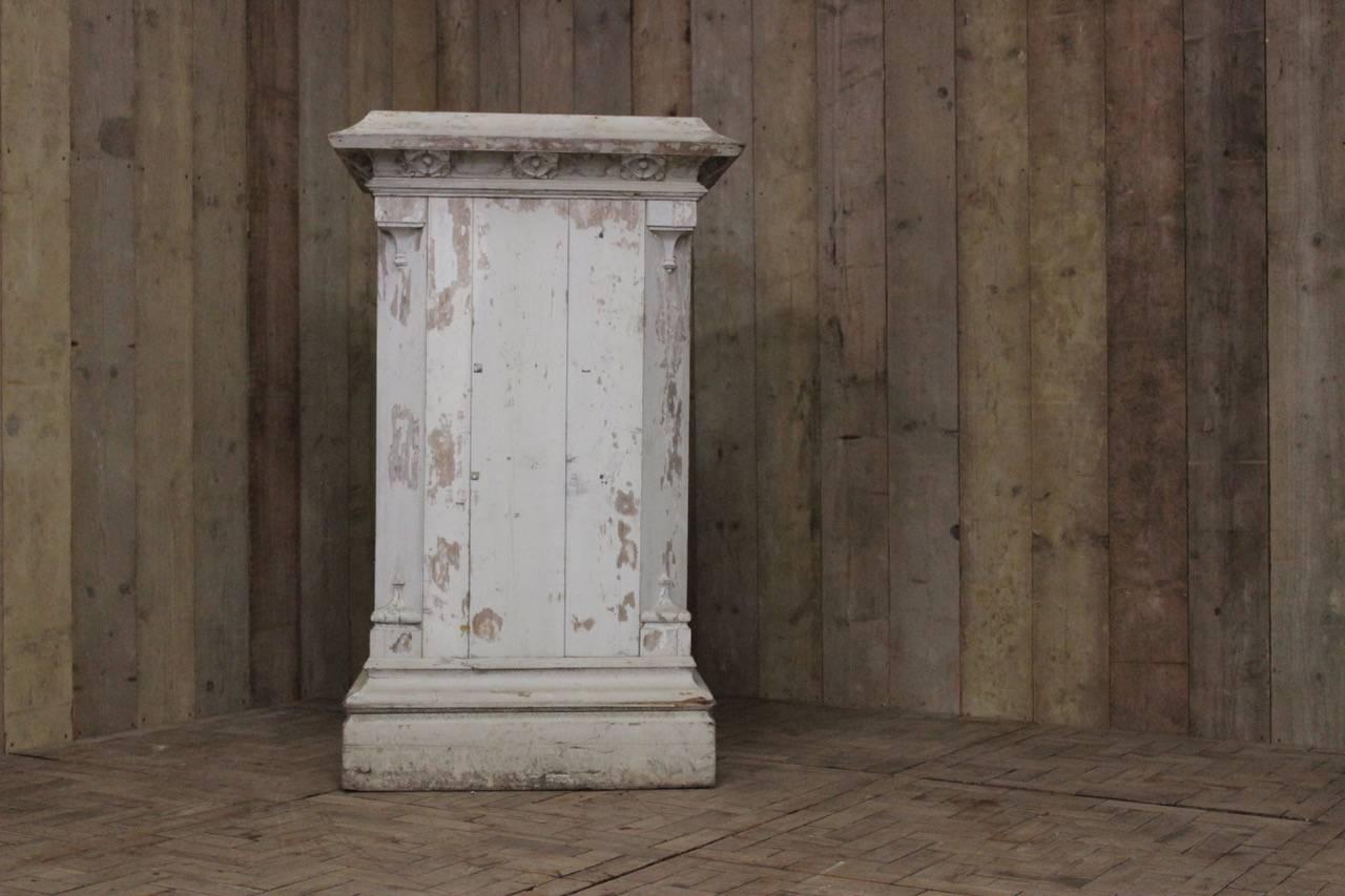 A very large pair of 19th century English country house painted wooden plinths, of good quality, retaining the original paint, that will make a statement in most settings.
   