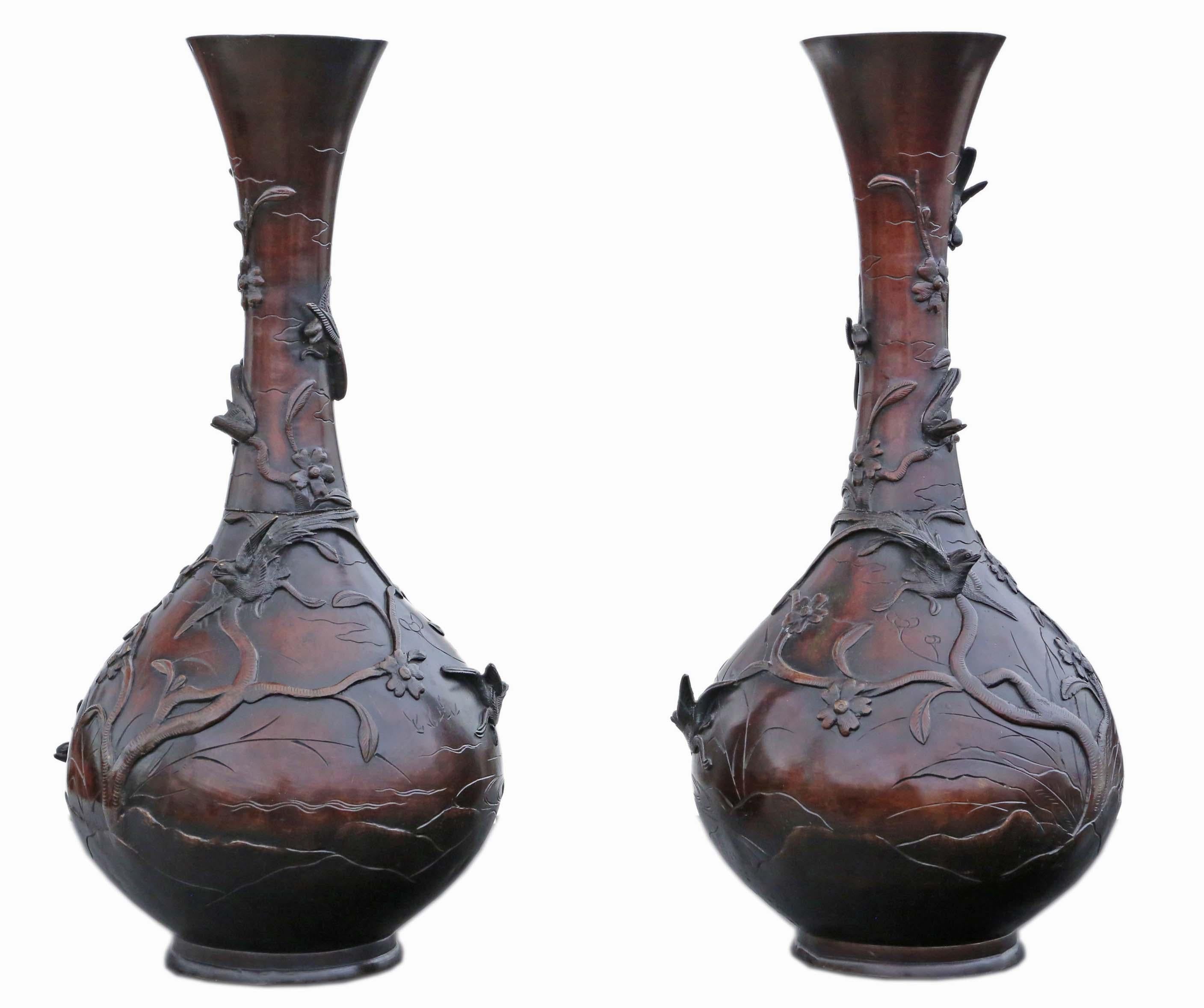 Antique Very Large Pair of Japanese Bronze Vases - Exquisite Meiji Period Artist Pieces!

These magnificent Japanese bronze vases, dating back to the 19th Century Meiji Period, showcase exceptional craftsmanship and artistry. Each vase bears the