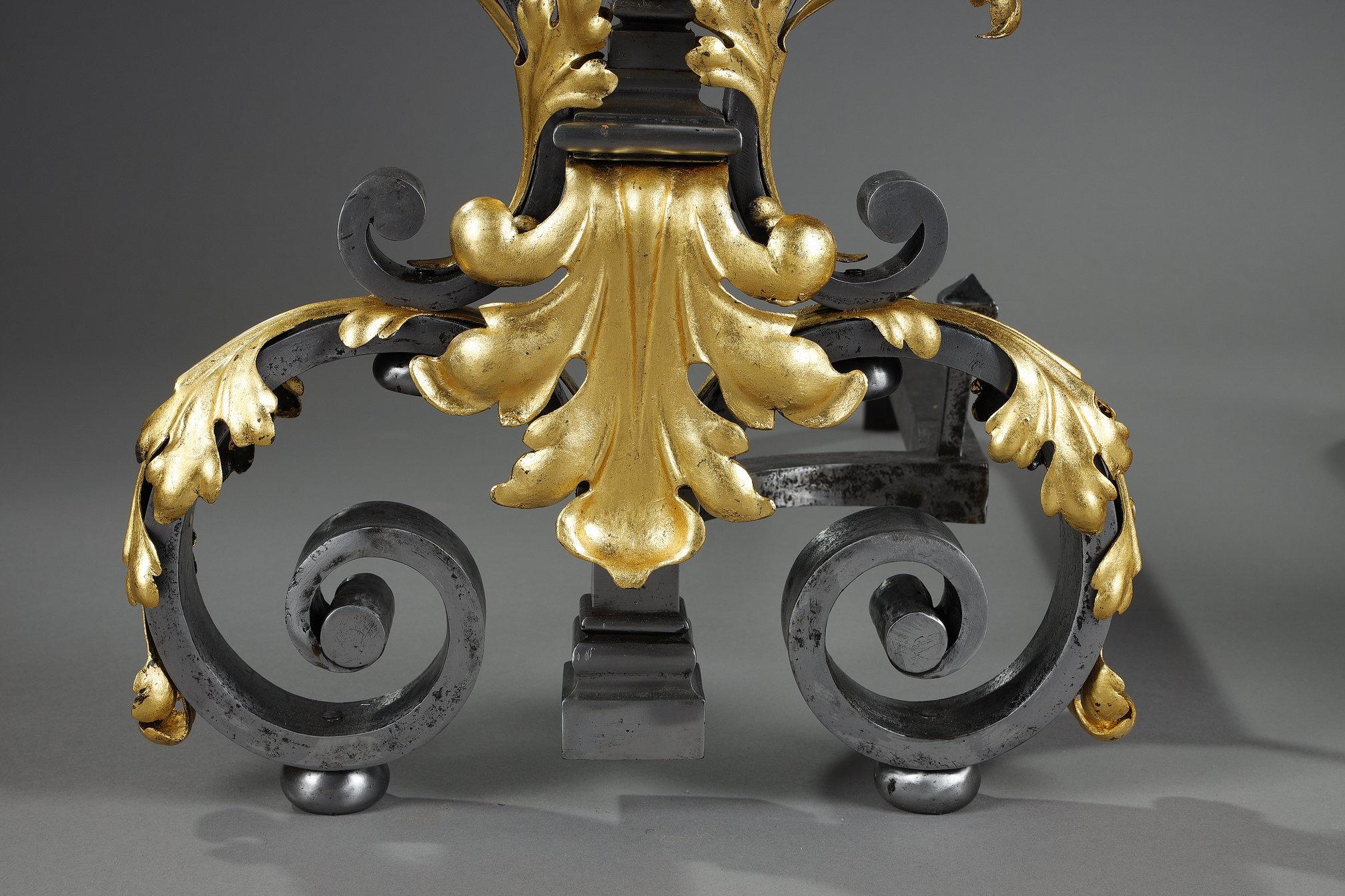 Coppia molto grande di candelabri in ferro battuto in vendita 10
