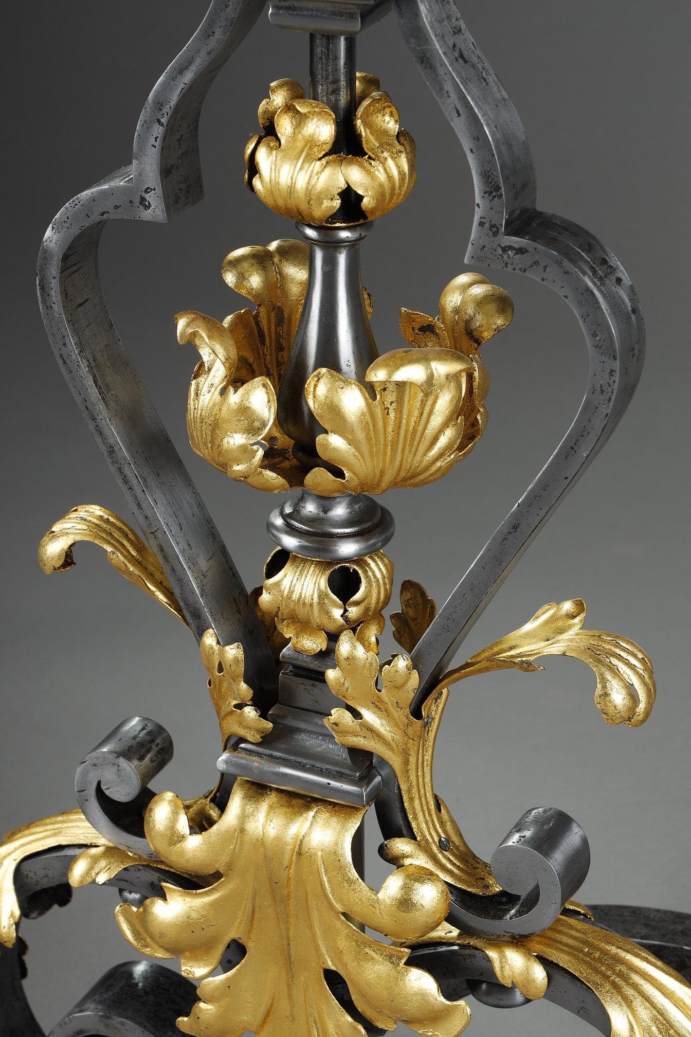 Coppia molto grande di candelabri in ferro battuto in vendita 13