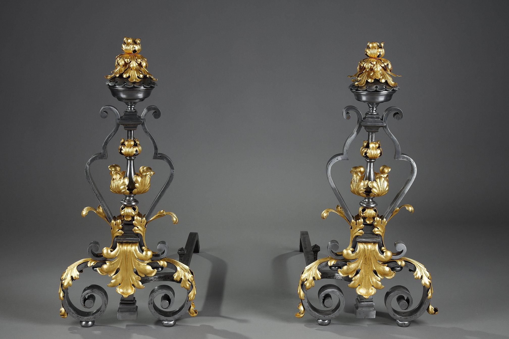 Coppia molto grande di candelabri in ferro battuto in vendita 14