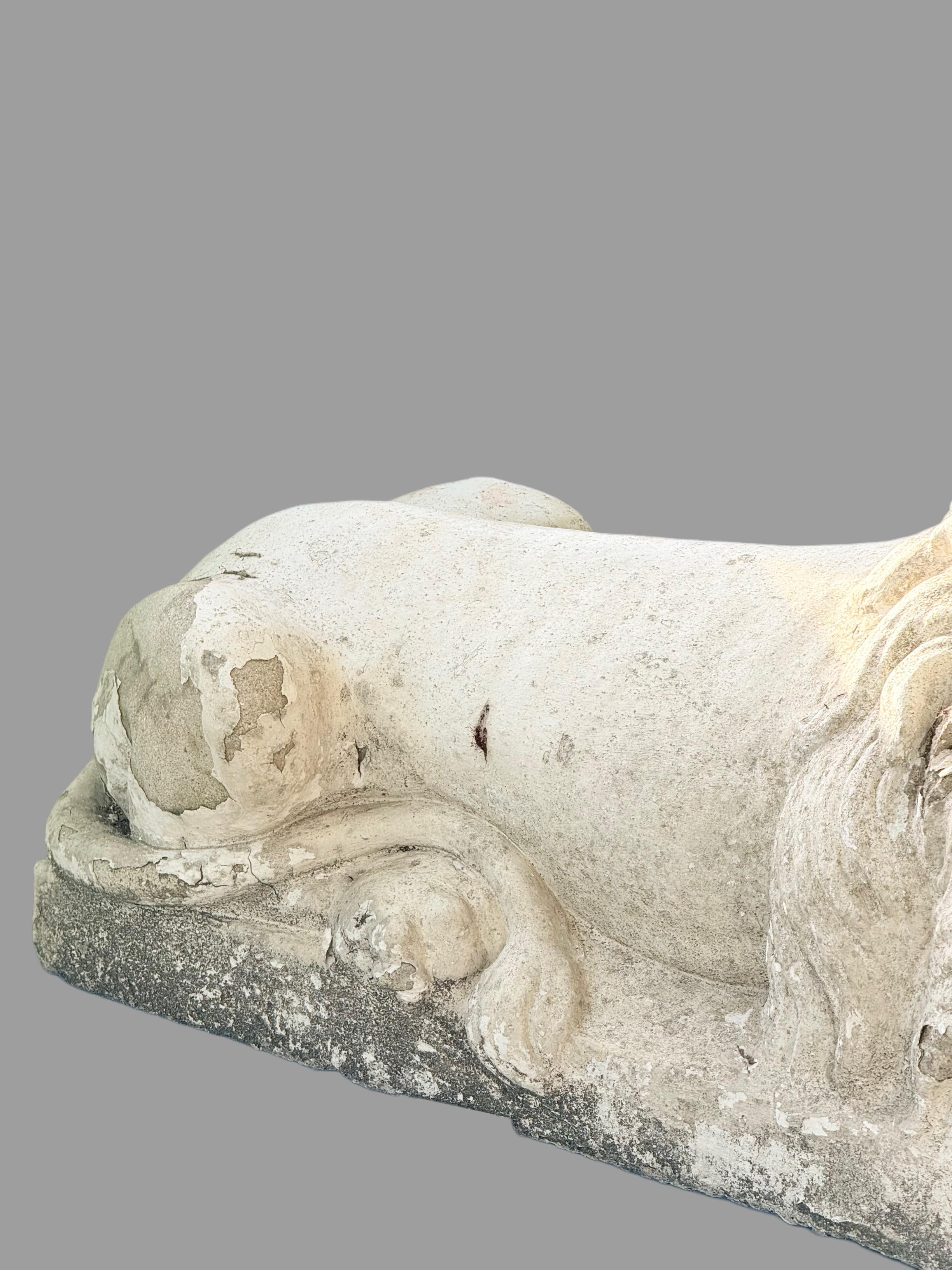 Coppia molto grande di leoni in pietra fusa dipinti dopo Antonio Canova (1757-1822) in vendita 5