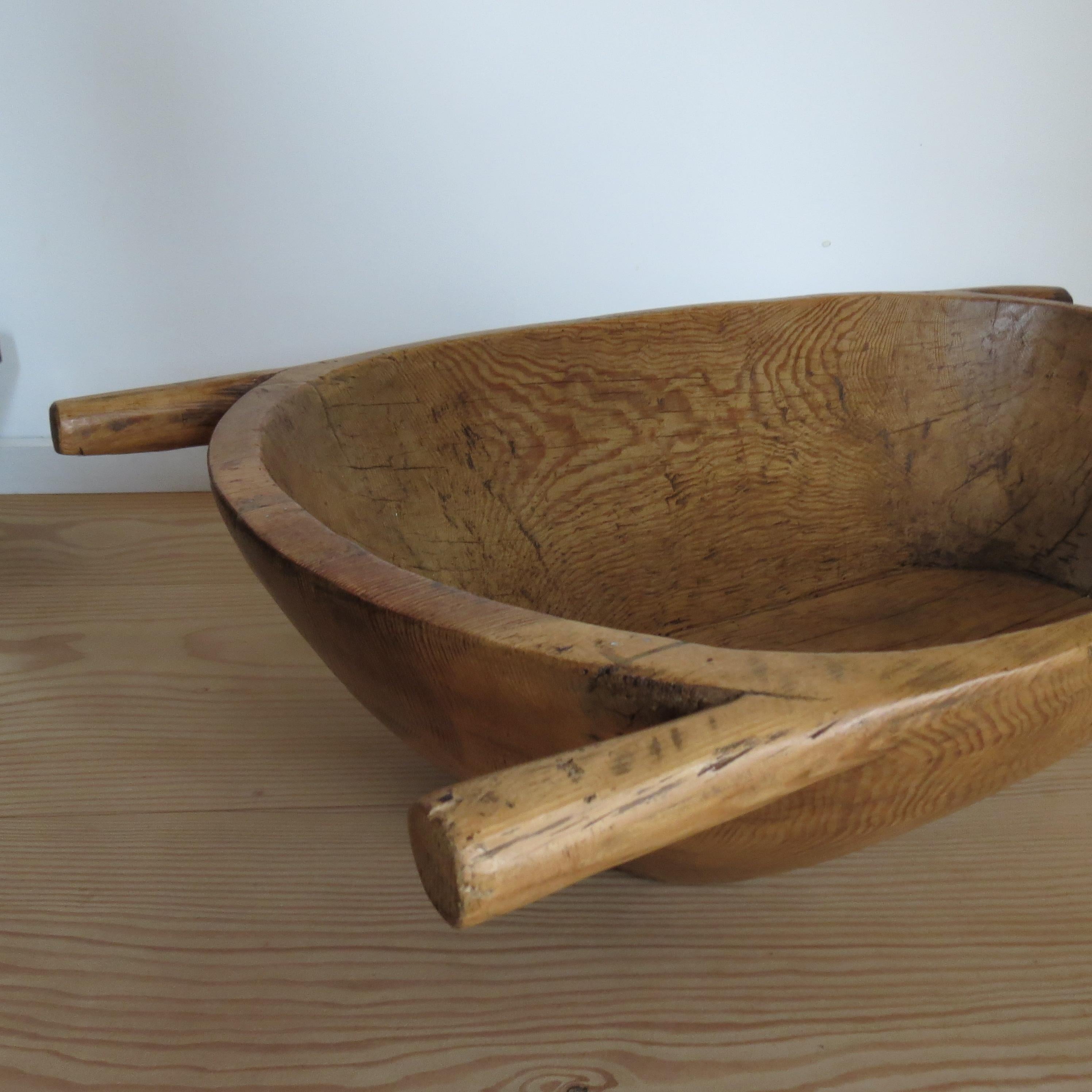European Very Large Pine Trug Wooden Rustic Bowl with Handles Wabi Sabi Style For Sale