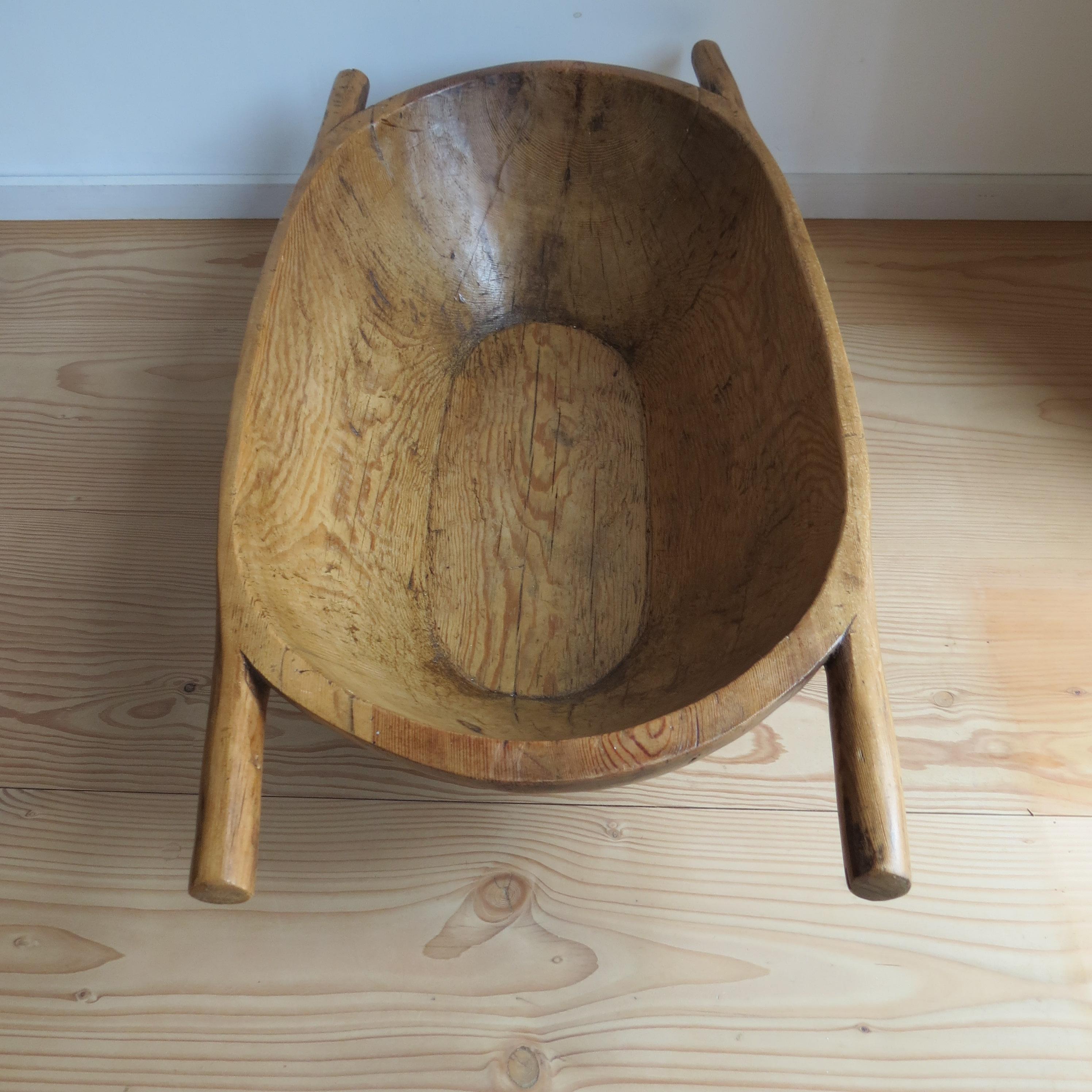 Very Large Pine Trug Wooden Rustic Bowl with Handles Wabi Sabi Style For Sale 3