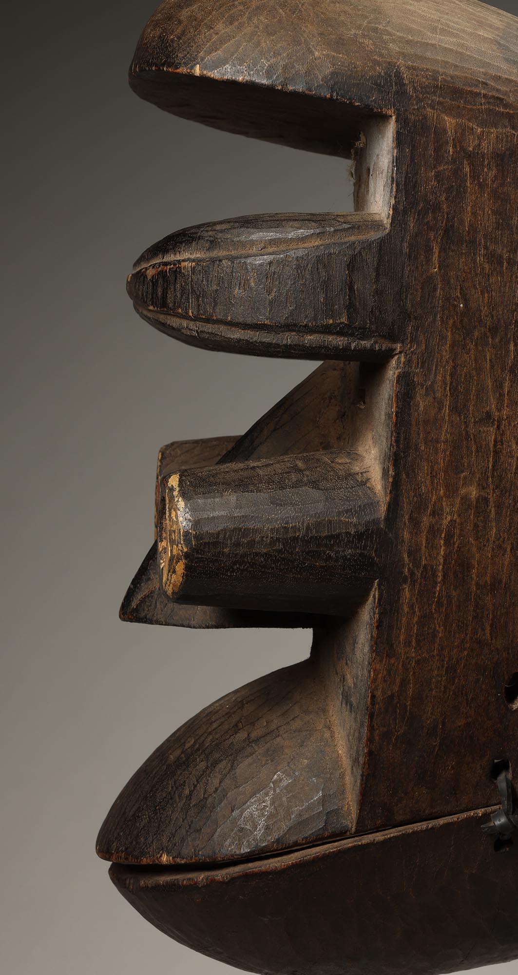 Très grand et puissant Dan Guere Nous Masque Yeux Tubulaires Côte d'Ivoire Afrique ex Fearing en vente 3