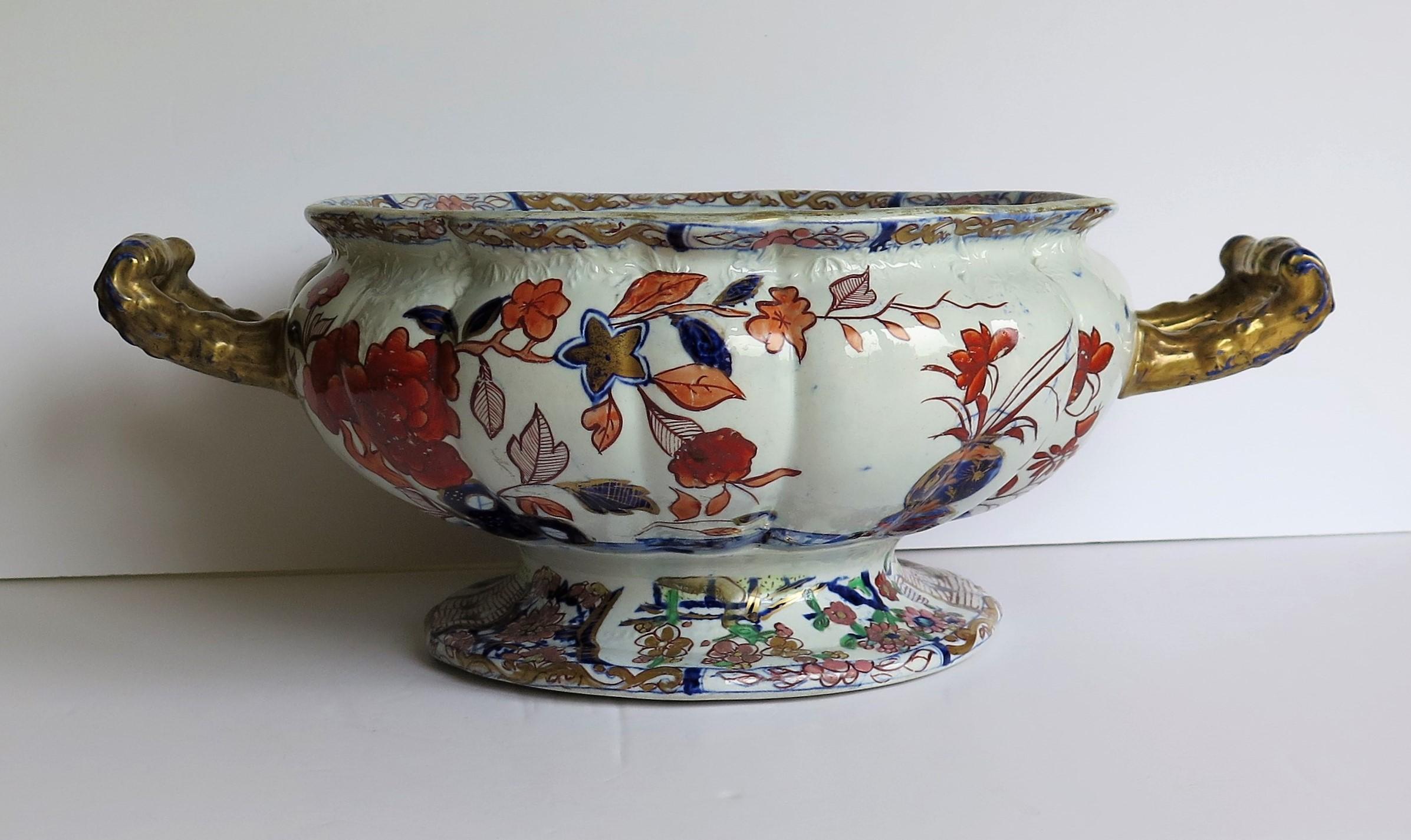 English Mason's Ironstone Bowl Very large in Peking Vase Pattern, Georgian circa 1820