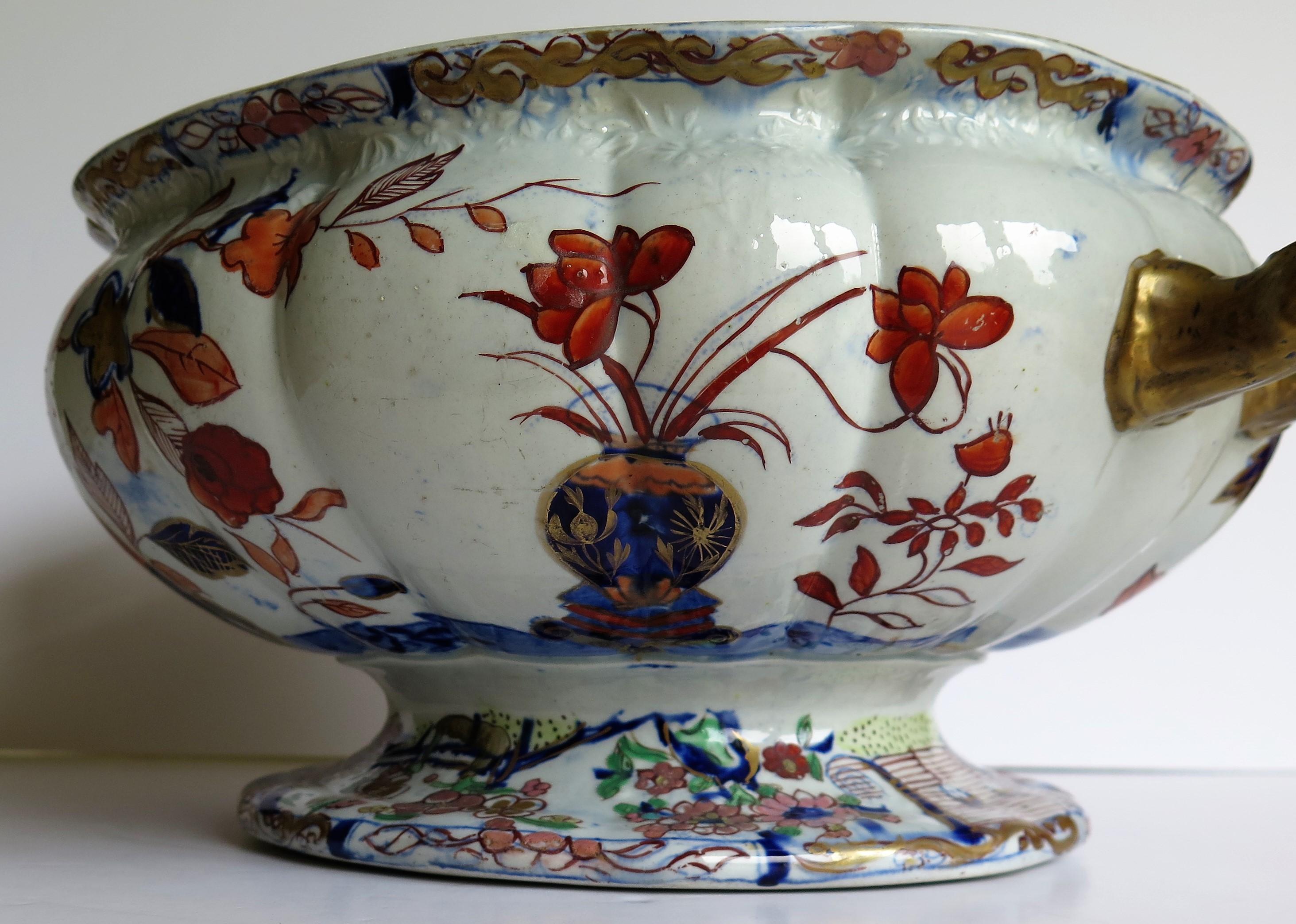 Mason's Ironstone Bowl Very large in Peking Vase Pattern, Georgian circa 1820 In Good Condition In Lincoln, Lincolnshire