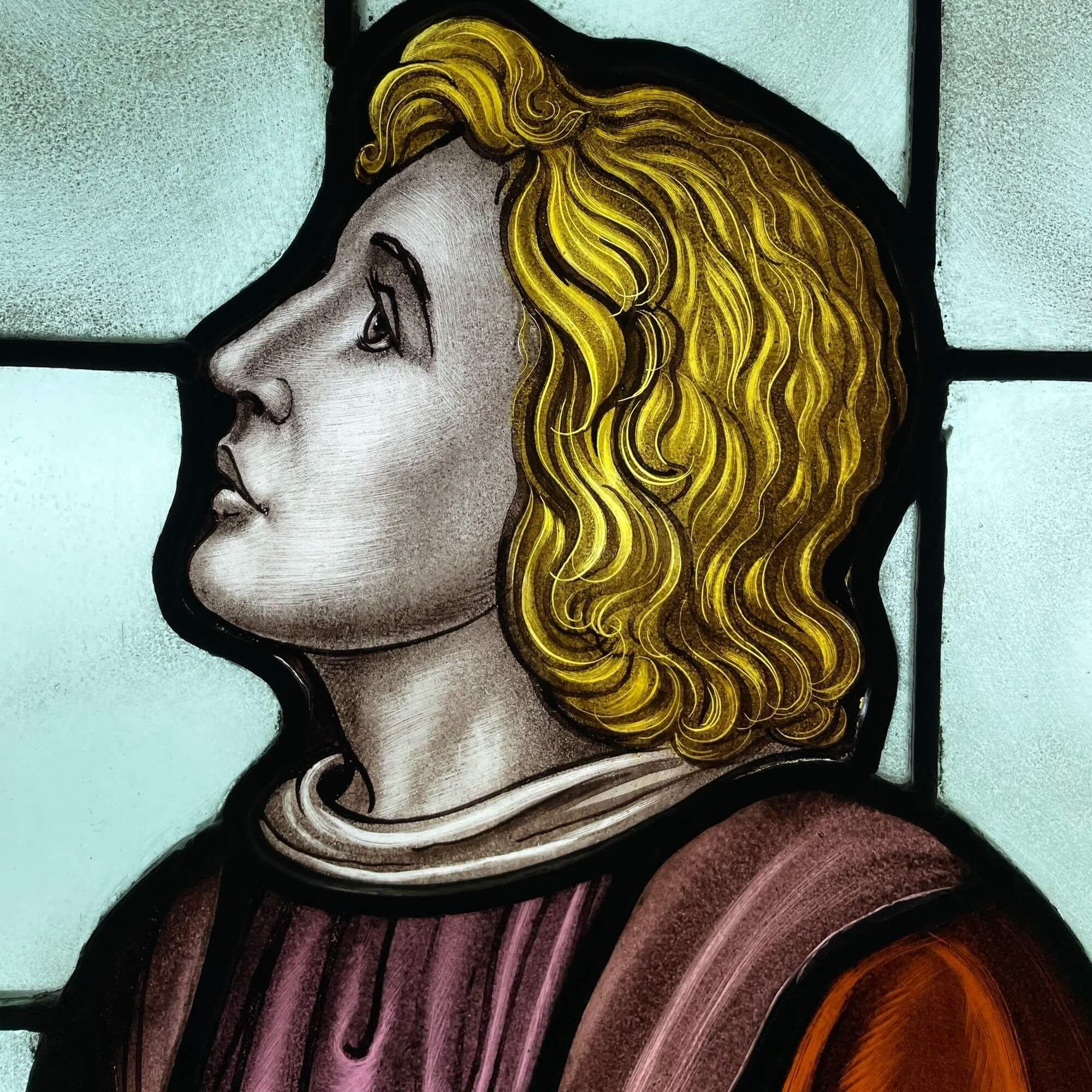 Vetro Una vetrata religiosa di recupero molto grande in vendita