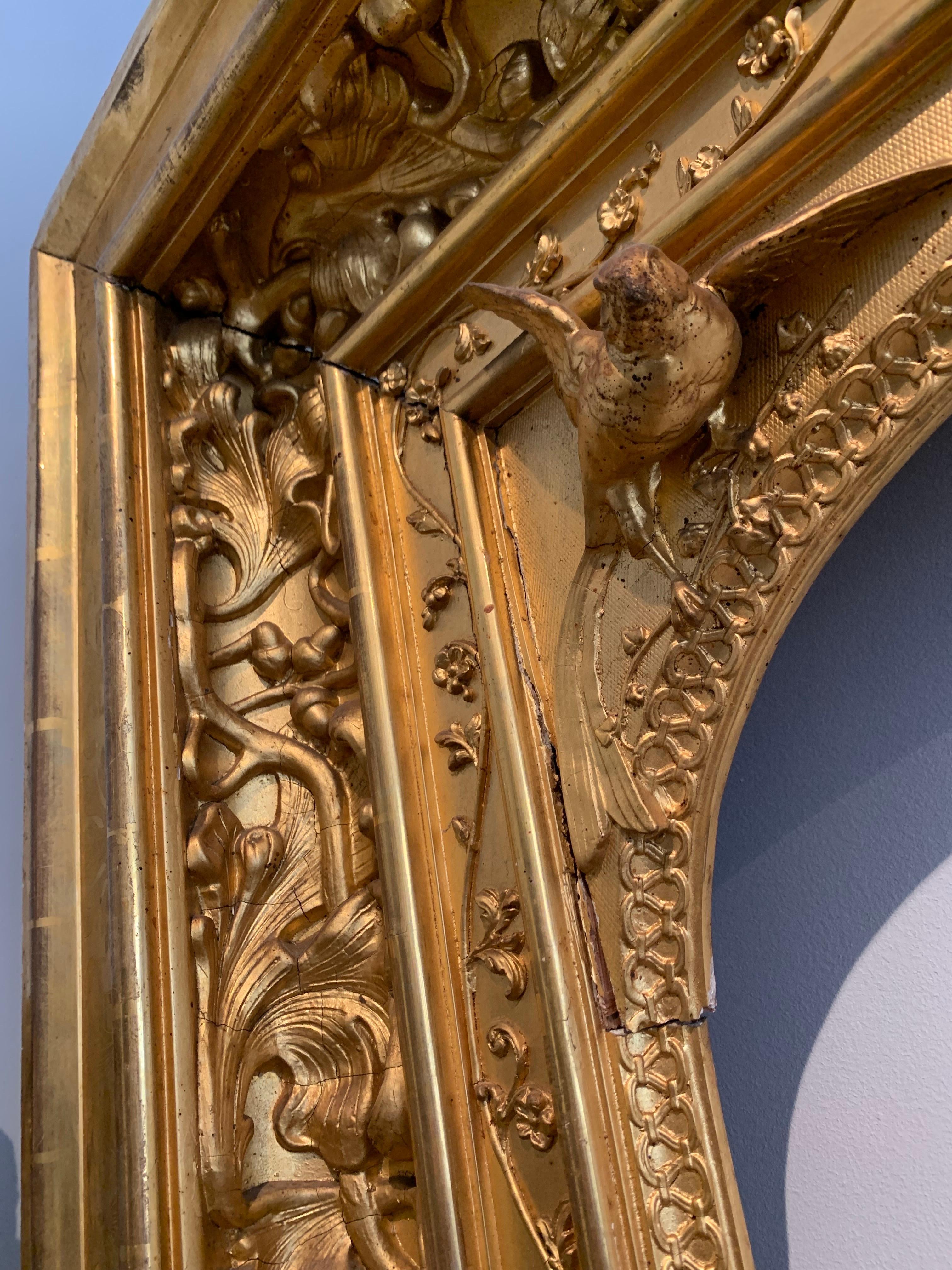 Très grand cadre français doré néo-Renaissance 19ème siècle, vers 1835 en vente 9