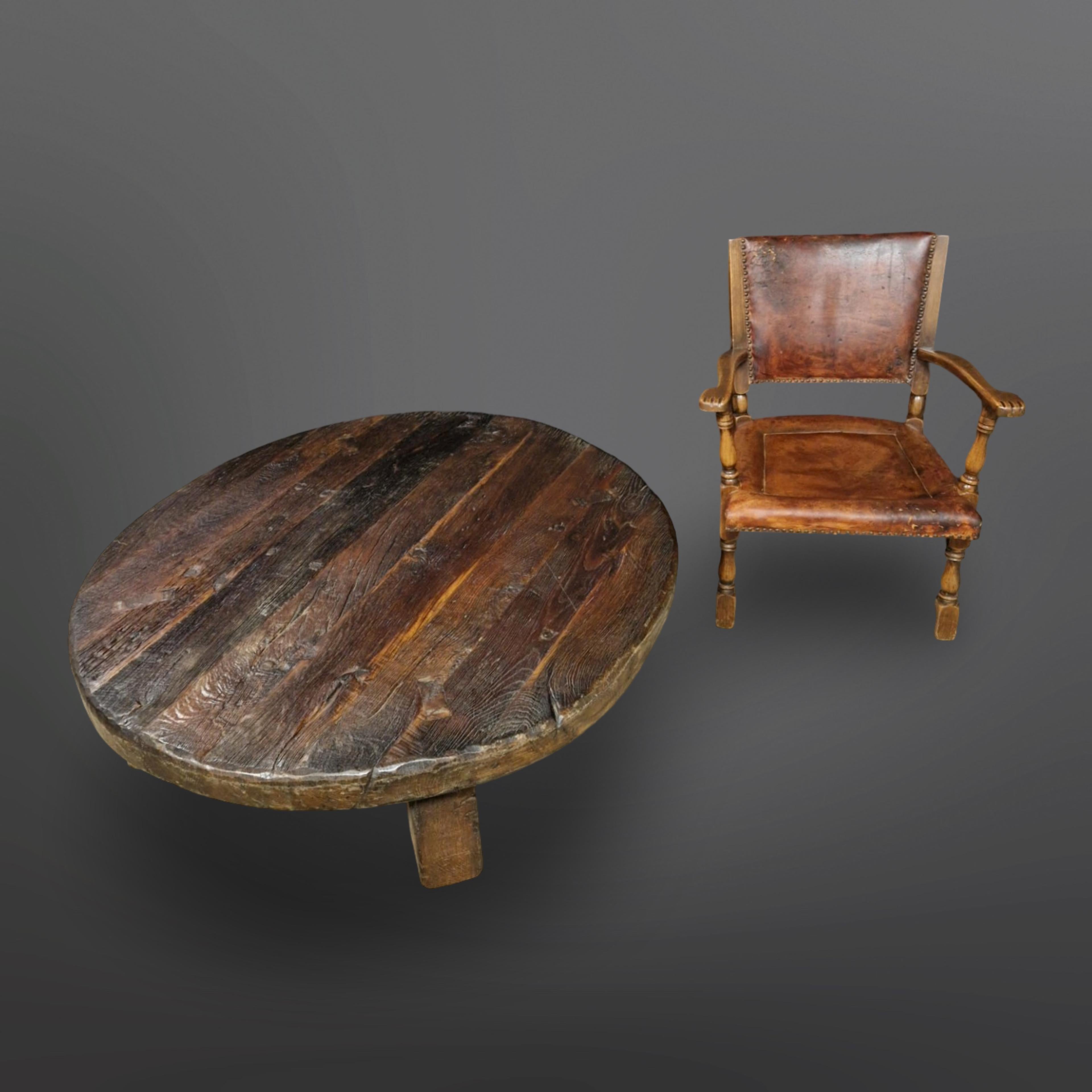 Dutch Very large round wabi sabi solid oak coffee table, 1950s
