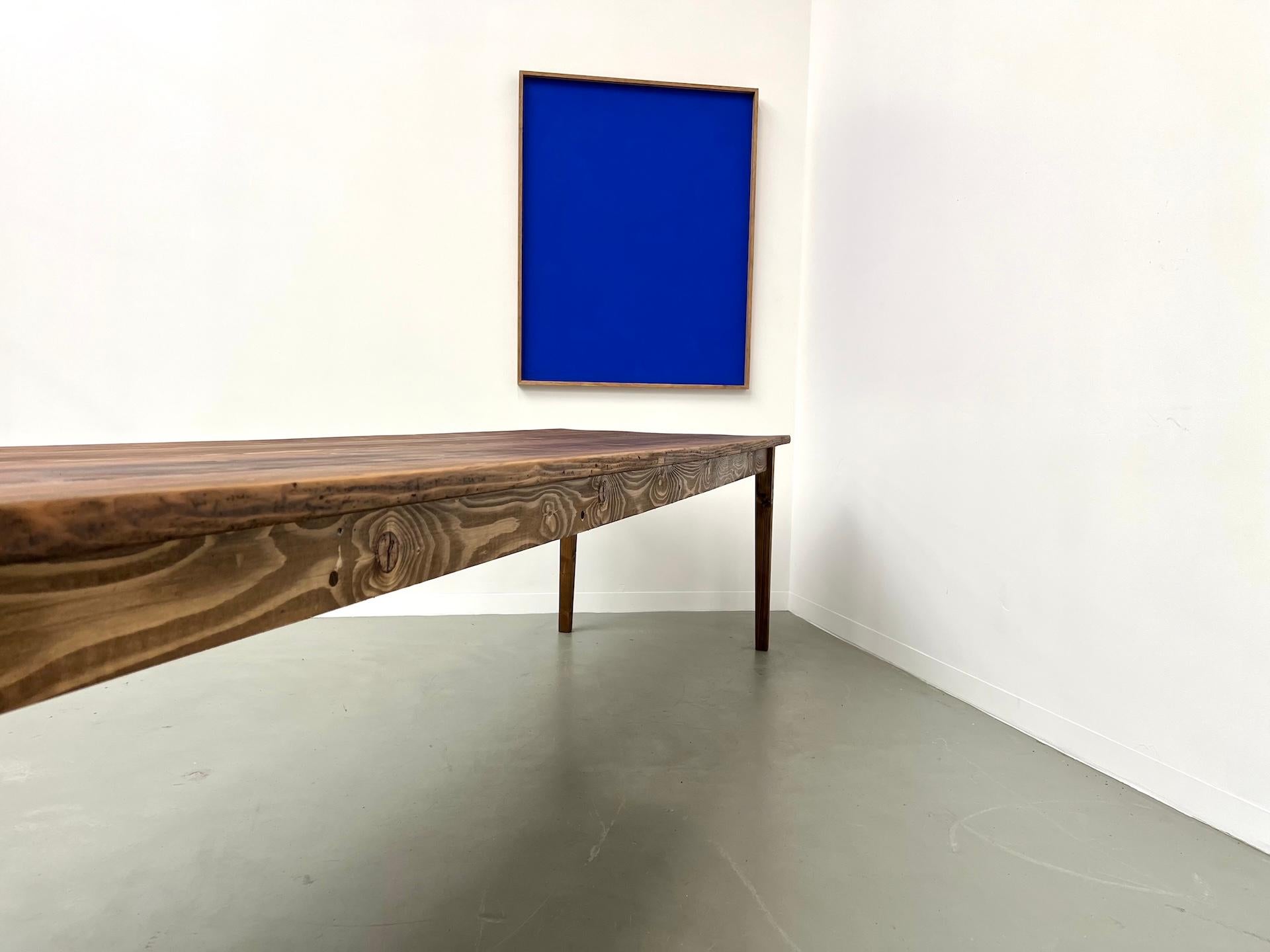 Très grande table de ferme en pin massif, années 1950 en vente 12