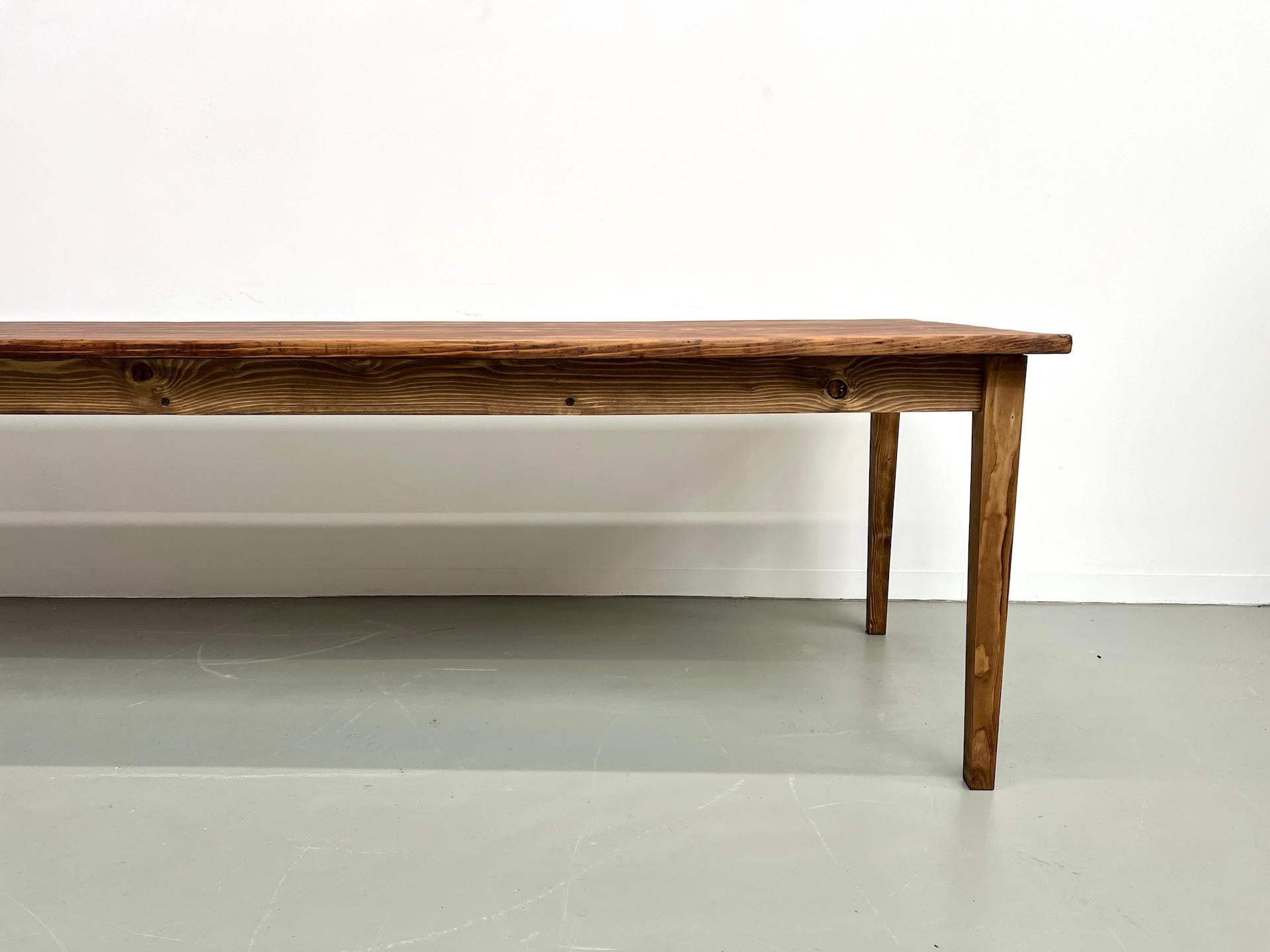 Provincial français Très grande table de ferme en pin massif, années 1950 en vente