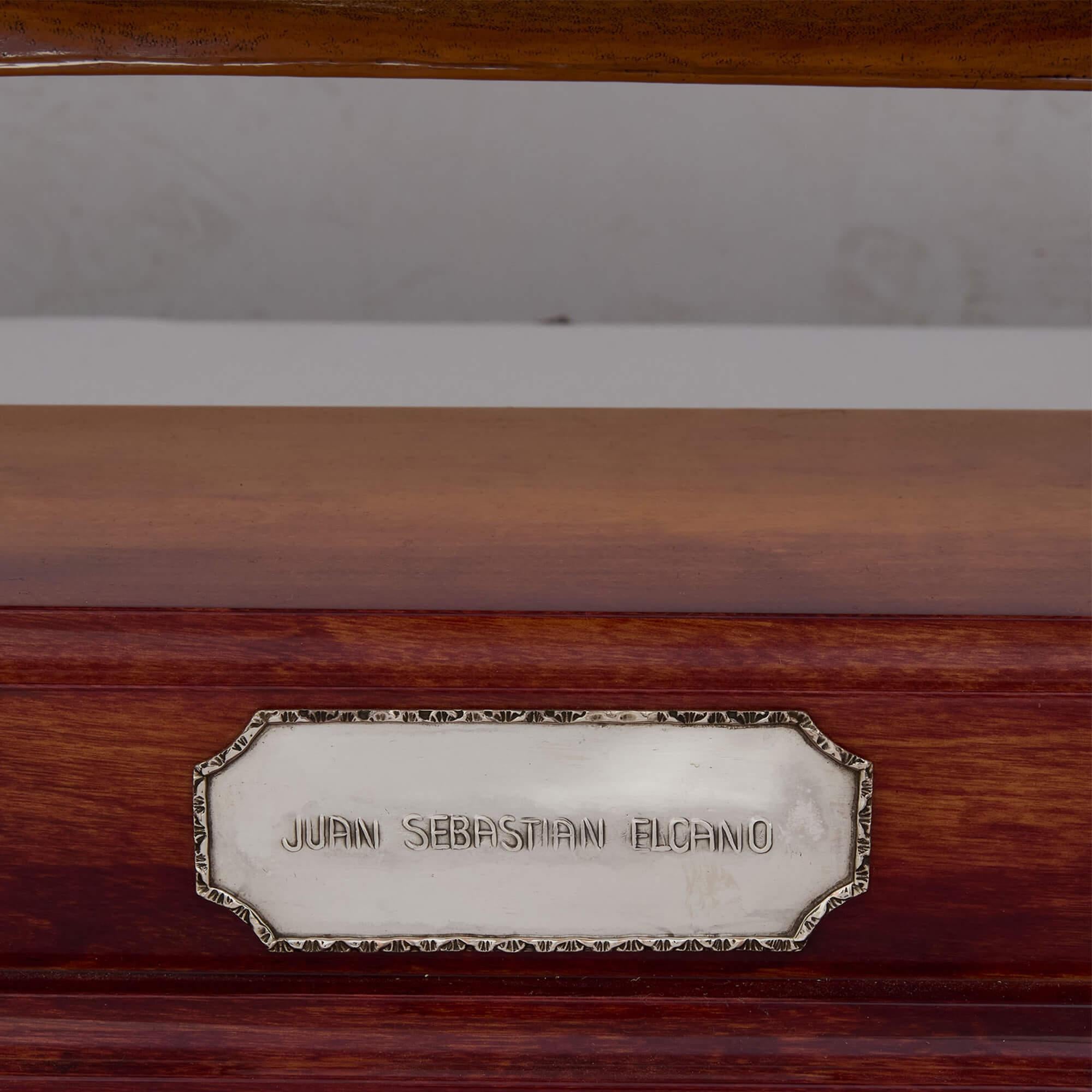 Modelo español muy grande de barco Nef de plata Juan Sebastián Elcano en venta 4