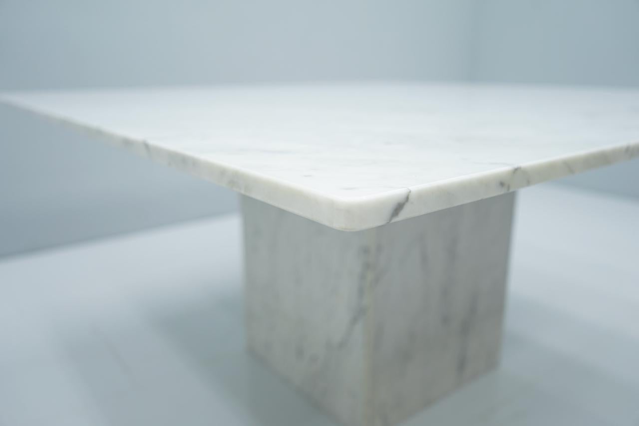 Very Large Square Dining Table in White Carrara Marble, Italy, 1980s For Sale 1