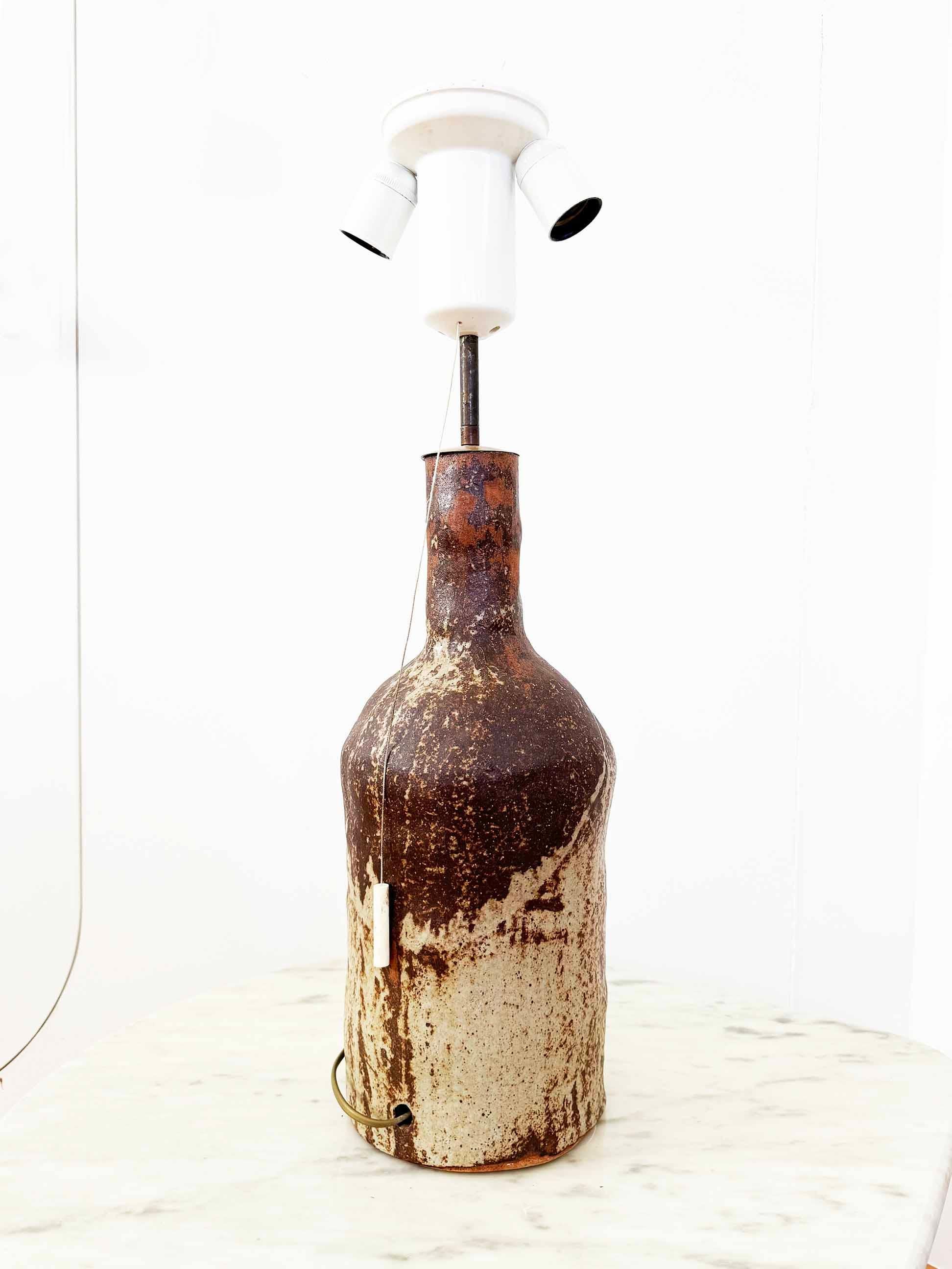 Very Large Stunning Brutalist Postmodern MCM Ceramic Handmade Lamp 70s, 3 lights In Excellent Condition For Sale In Basel, BS