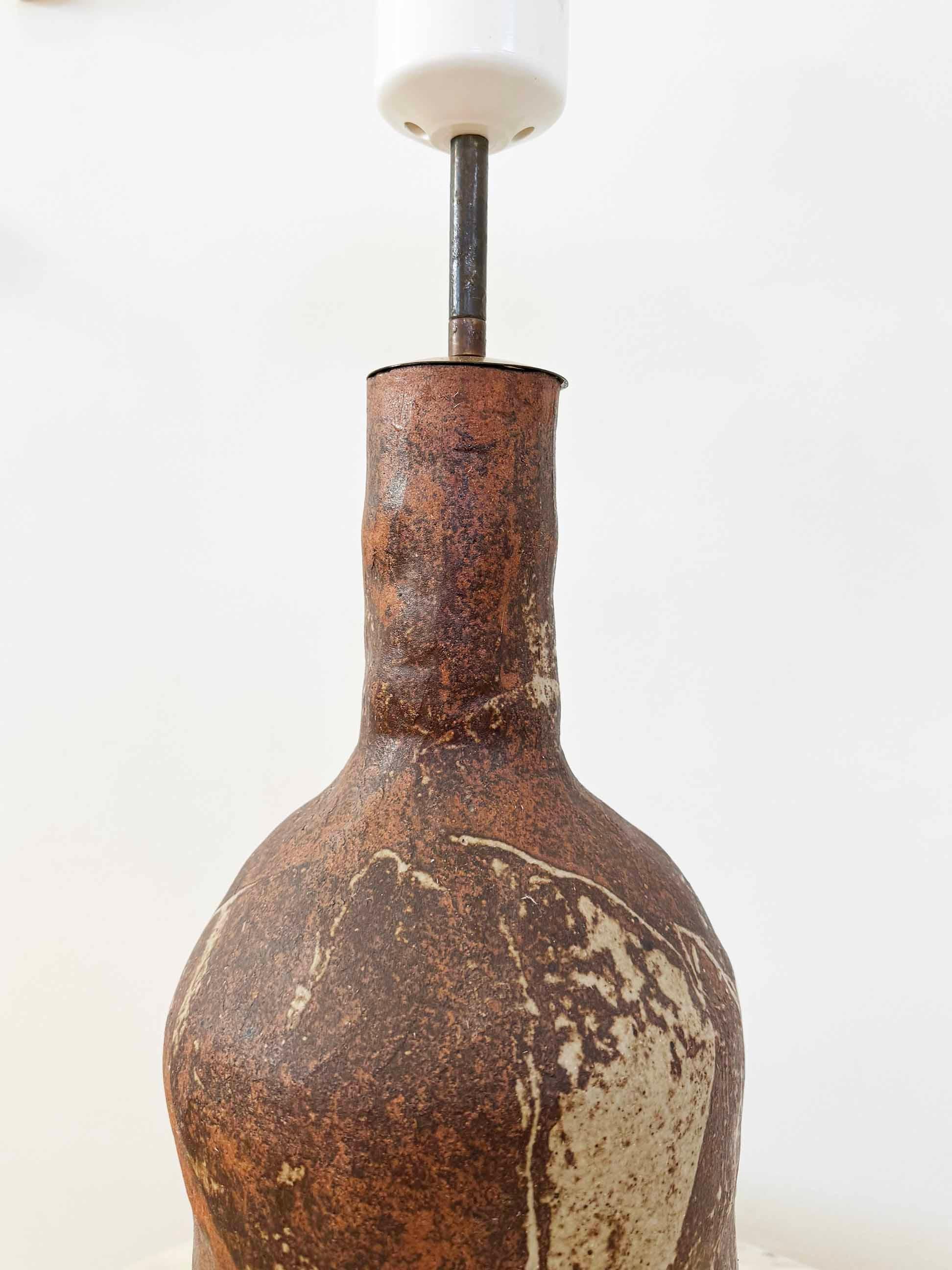 Brass Very Large Stunning Brutalist Postmodern MCM Ceramic Handmade Lamp 70s, 3 lights For Sale
