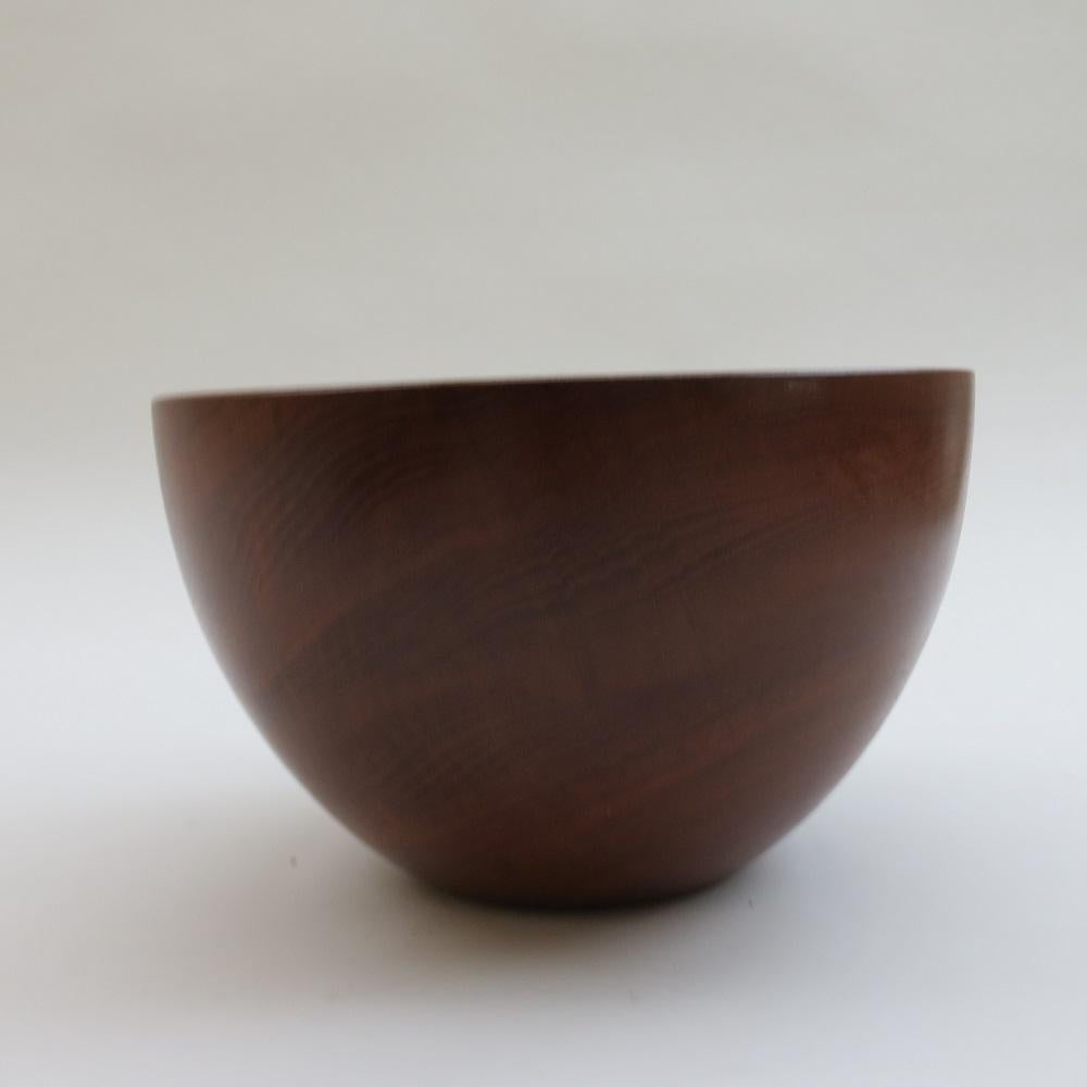 Hand-Crafted Very Large Teak Midcentury Wooden Bowl by Galatix England, 1970s For Sale