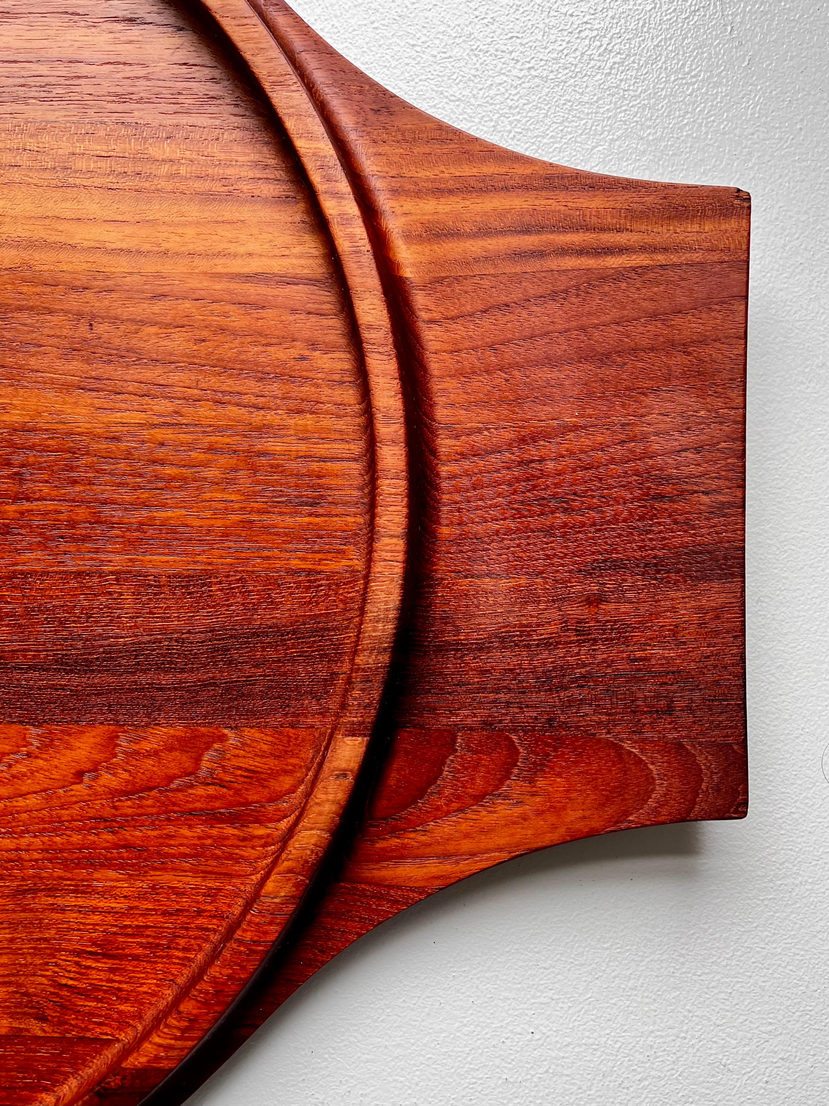 Bandeja muy grande de teca de Jens Quistgaard para Dansk Designs, circa 1960 en Bueno estado para la venta en Philadelphia, PA