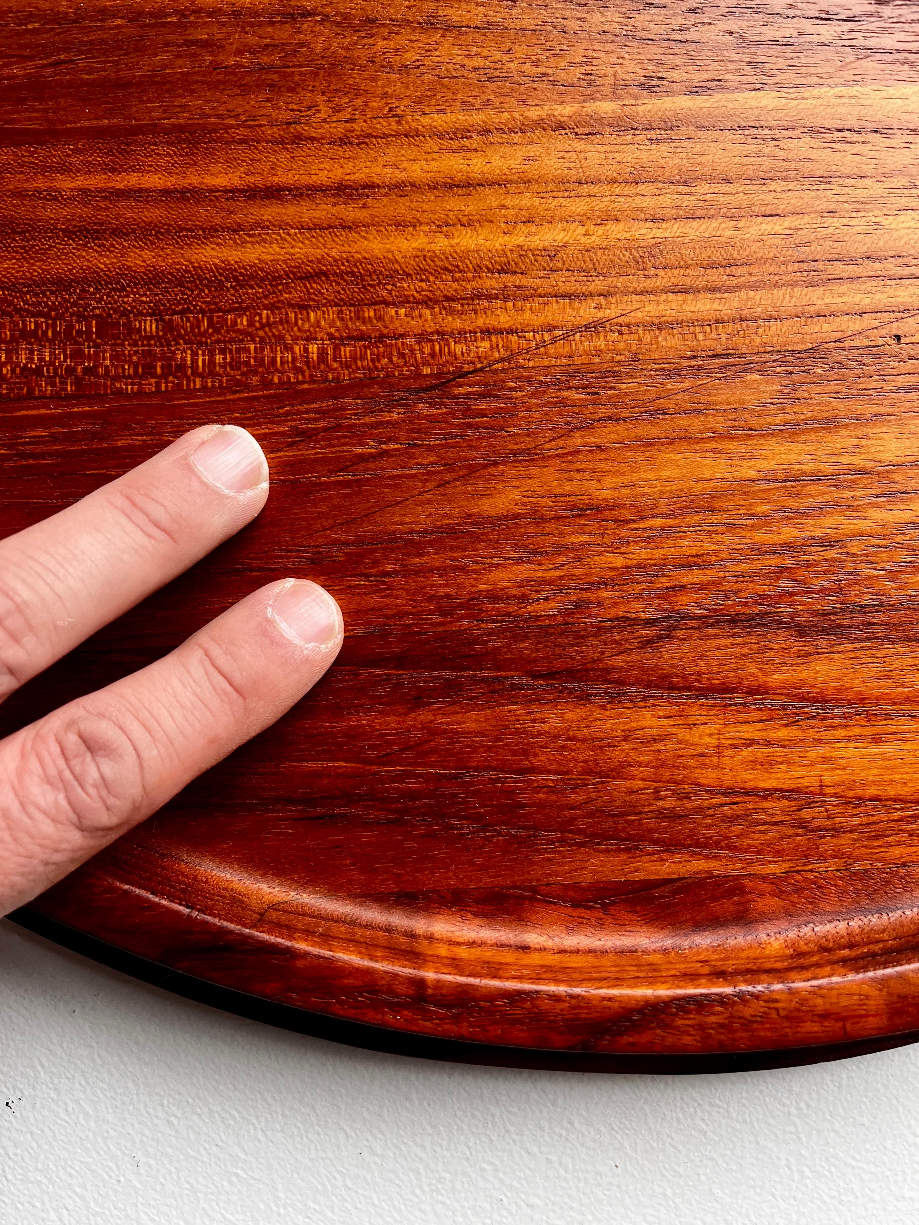 Bandeja muy grande de teca de Jens Quistgaard para Dansk Designs, circa 1960 Madera dura en venta